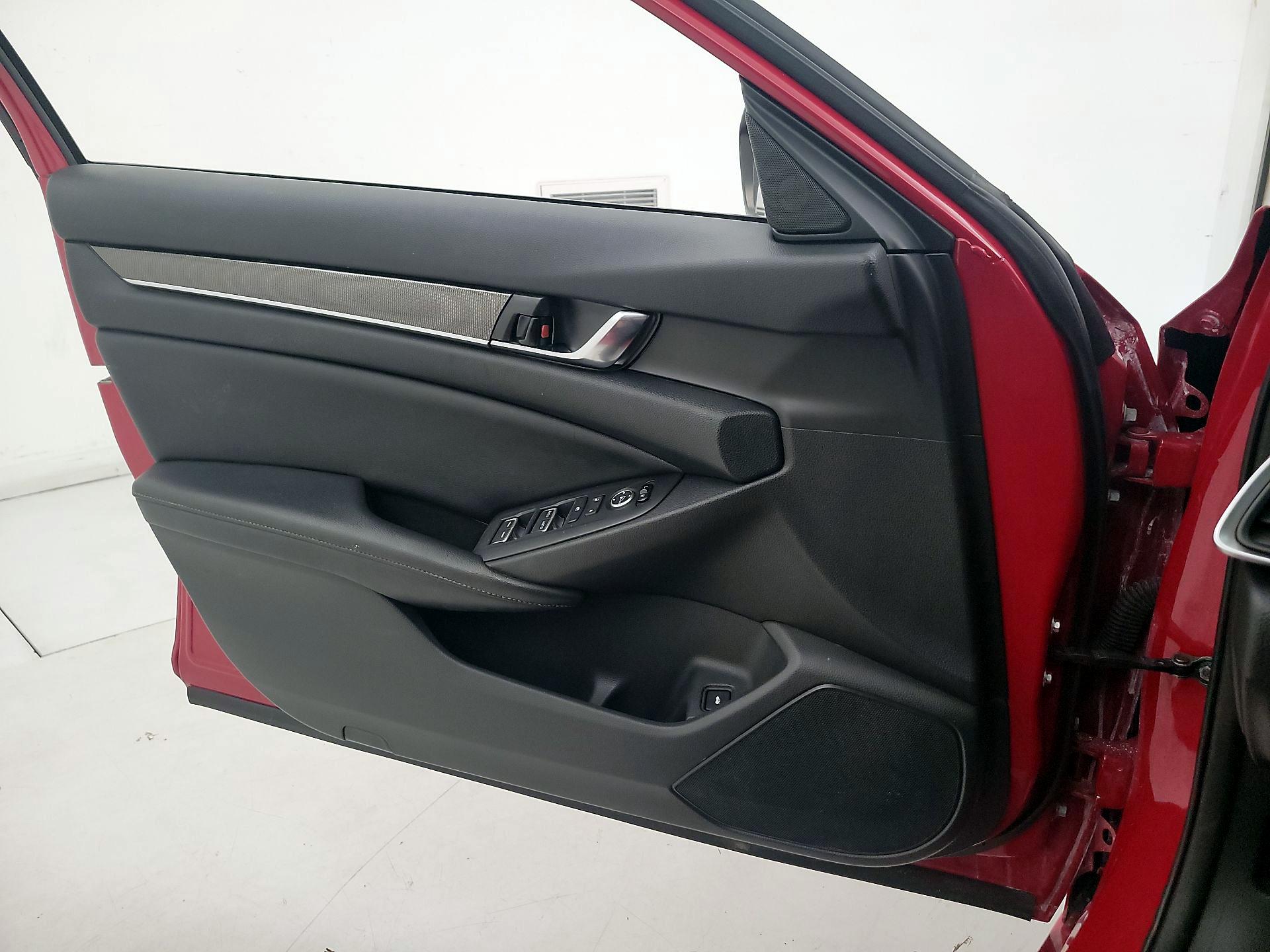 Thumbnail: 2021 Honda Accord - 12