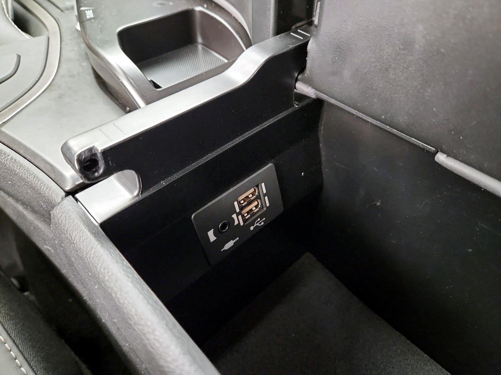 Thumbnail: 2022 Lexus UX - 18