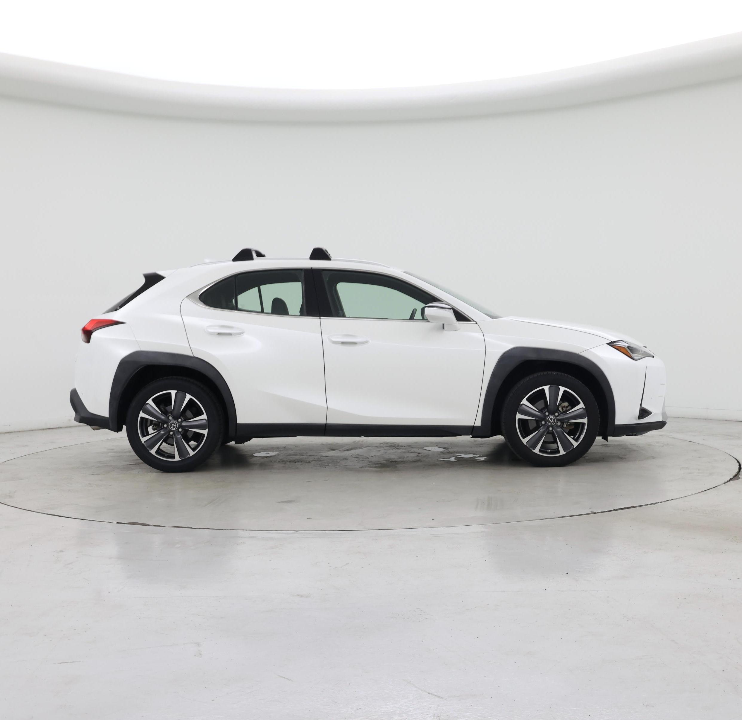 Thumbnail: 2022 Lexus UX - 7