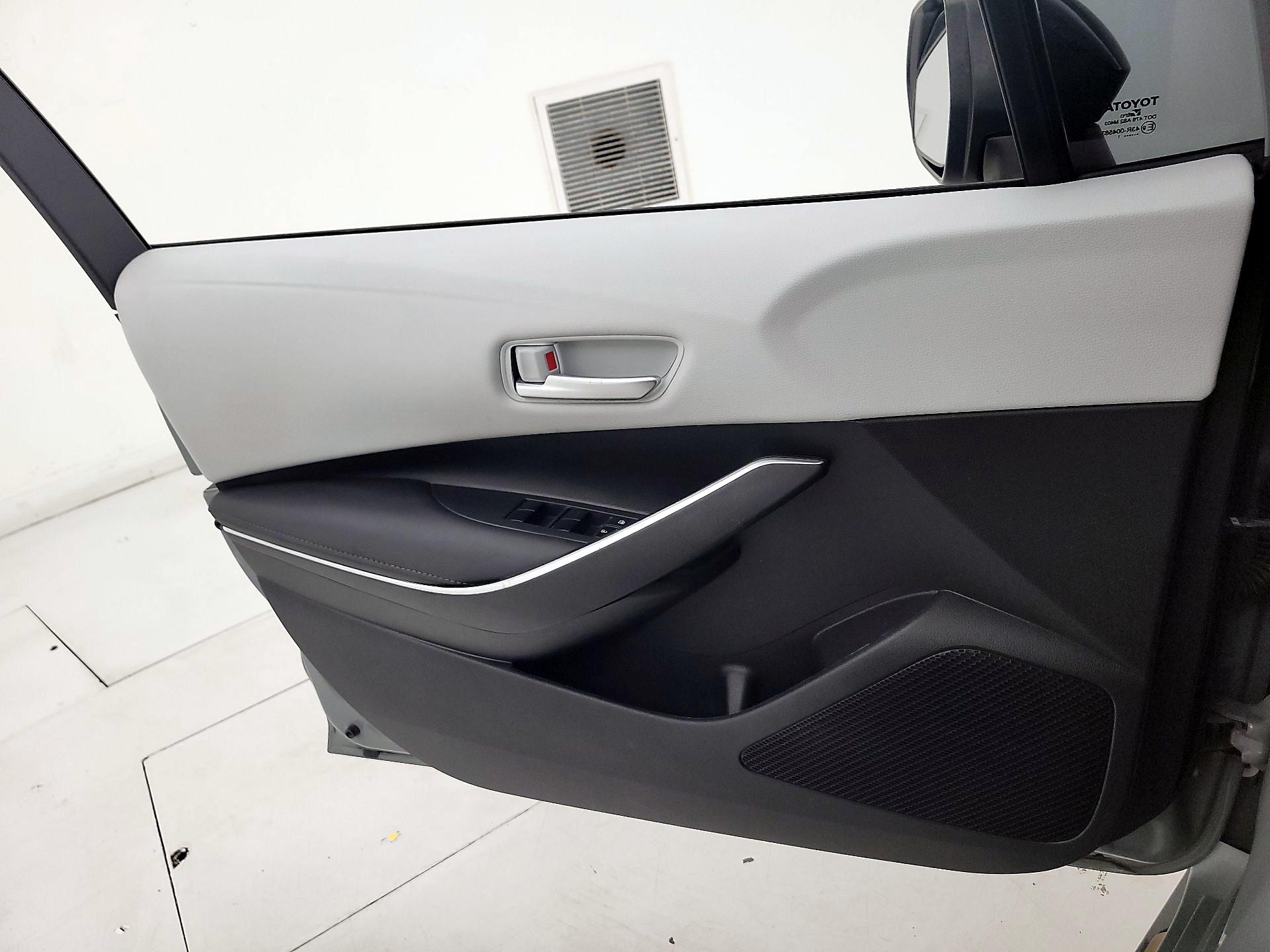 Thumbnail: 2021 Toyota Corolla - 12