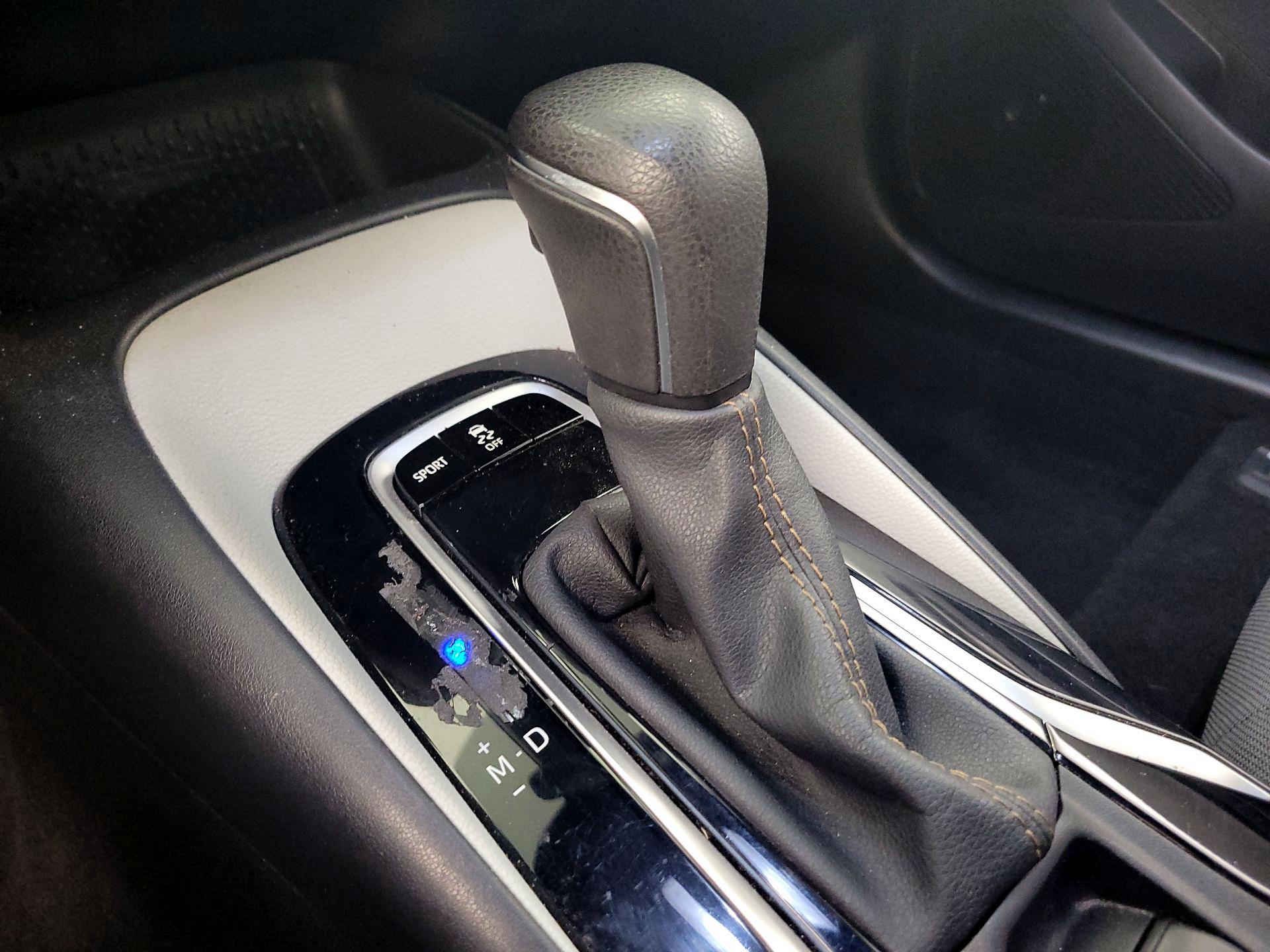 Thumbnail: 2021 Toyota Corolla - 17