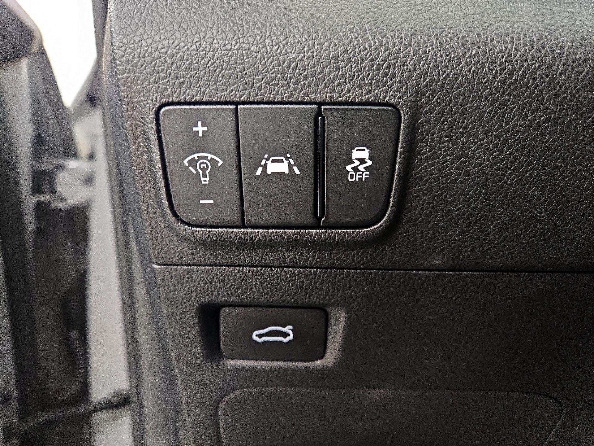 Thumbnail: 2022 Kia K5 - 13