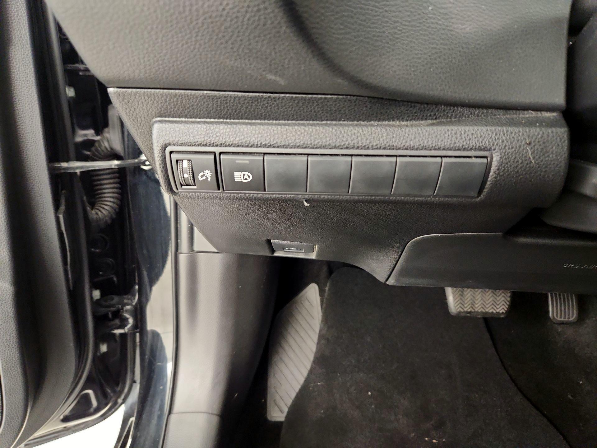 Thumbnail: 2022 Toyota Corolla - 13