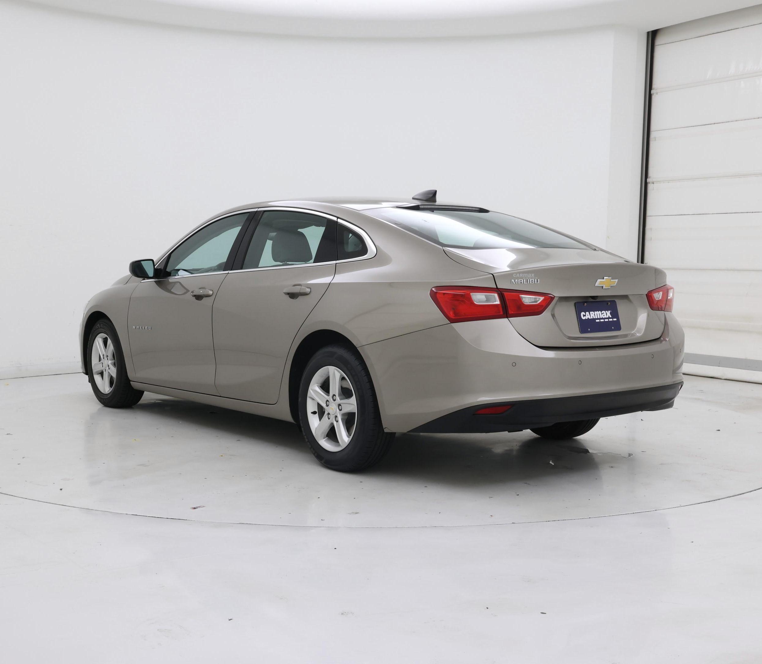 Thumbnail: 2022 Chevrolet Malibu - 2