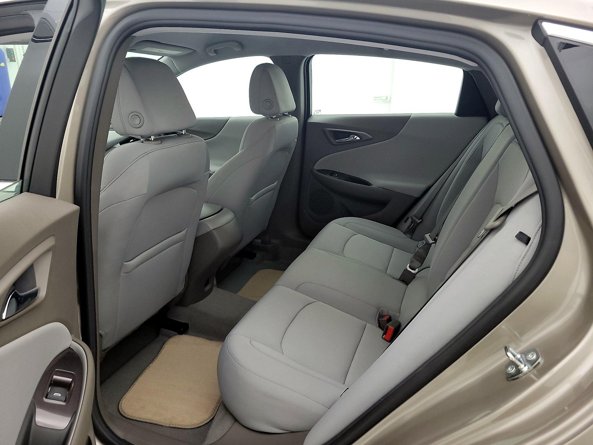 Thumbnail: 2022 Chevrolet Malibu - 19