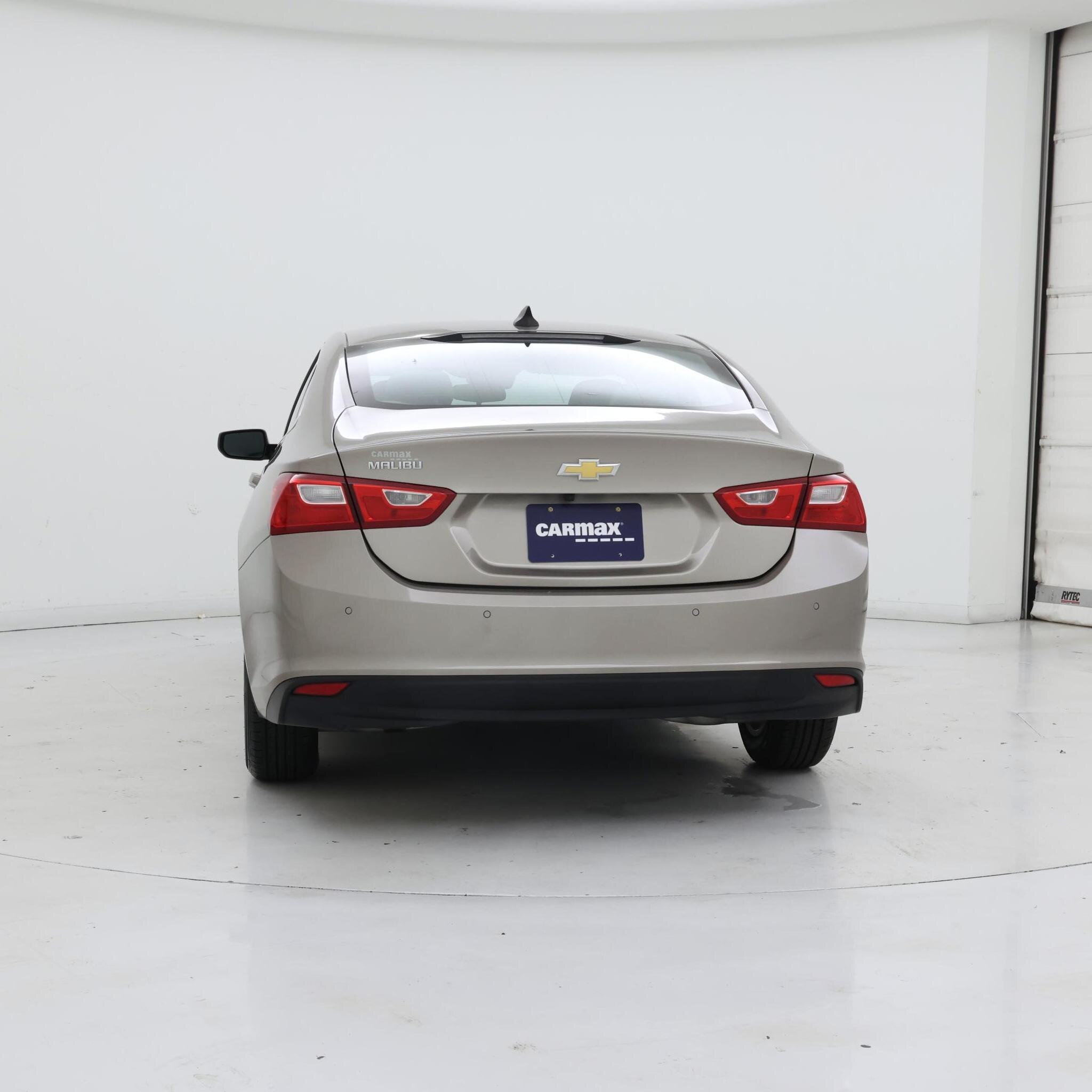 Thumbnail: 2022 Chevrolet Malibu - 6