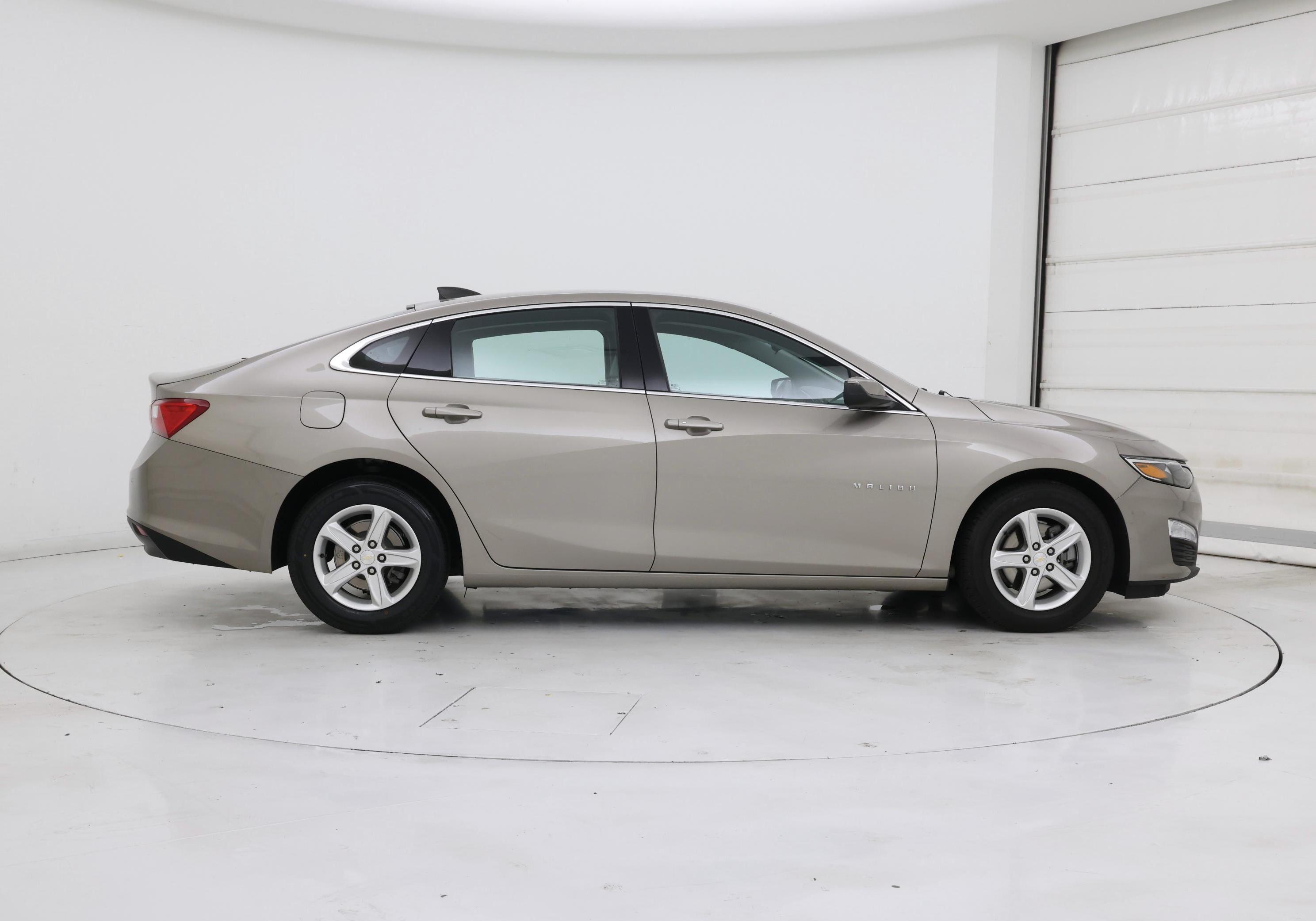 Thumbnail: 2022 Chevrolet Malibu - 7