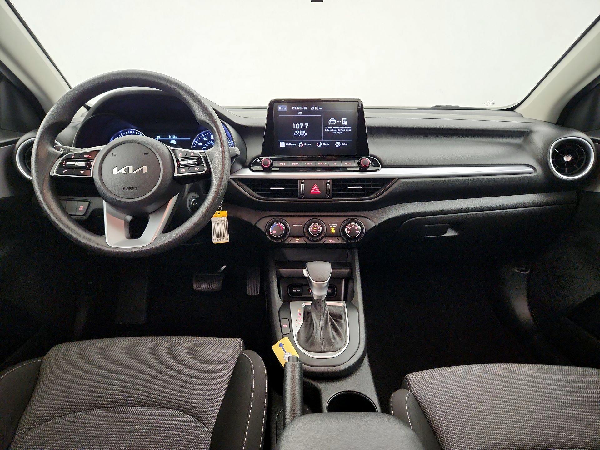 Thumbnail: 2023 Kia Forte - 9