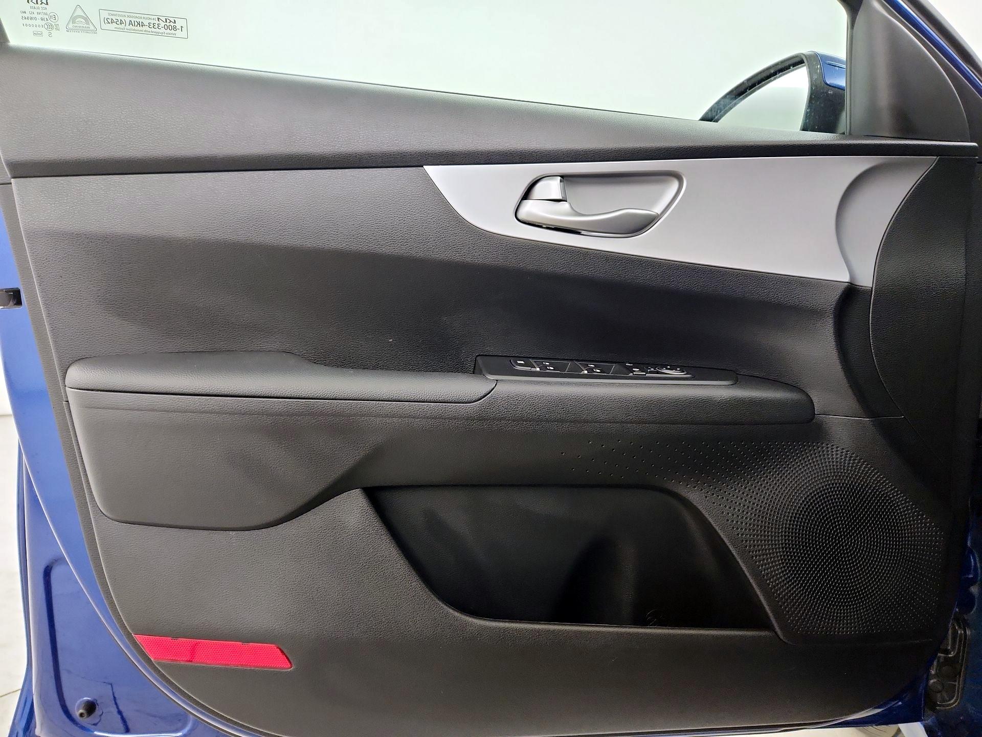 Thumbnail: 2023 Kia Forte - 12