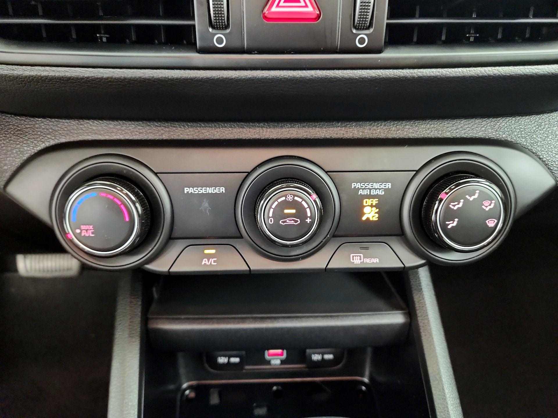 Thumbnail: 2023 Kia Forte - 16