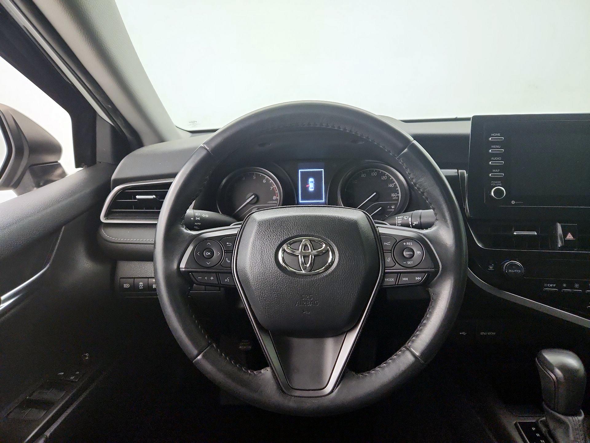 Thumbnail: 2022 Toyota Camry - 10