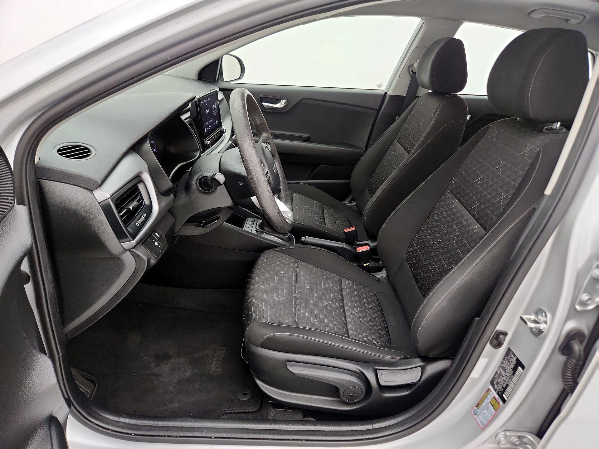 Thumbnail: 2023 Kia Rio - 11