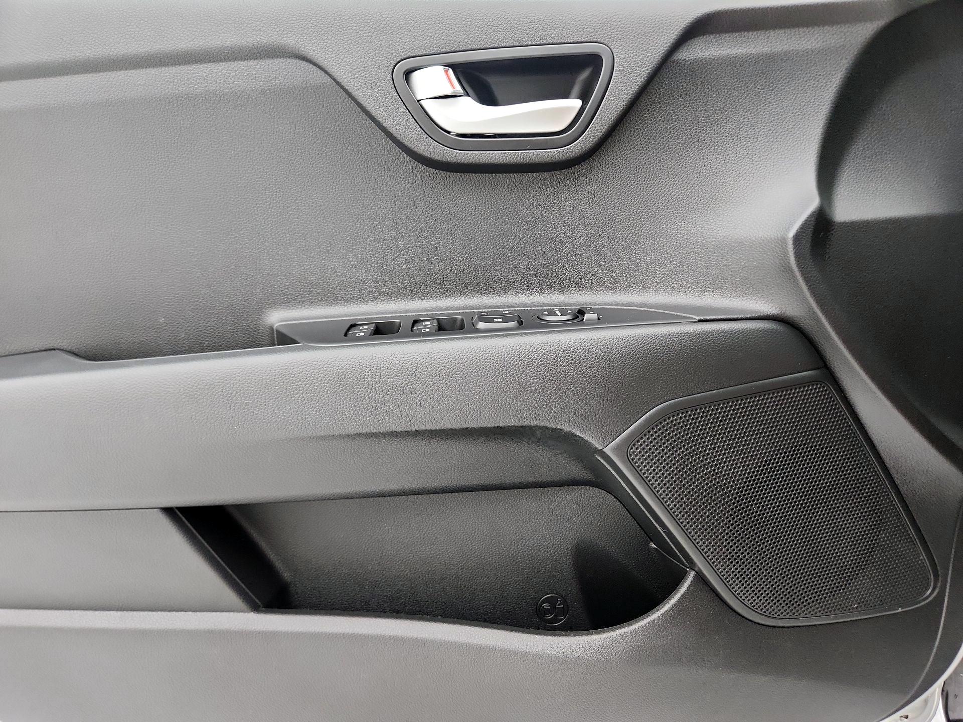 Thumbnail: 2023 Kia Rio - 12