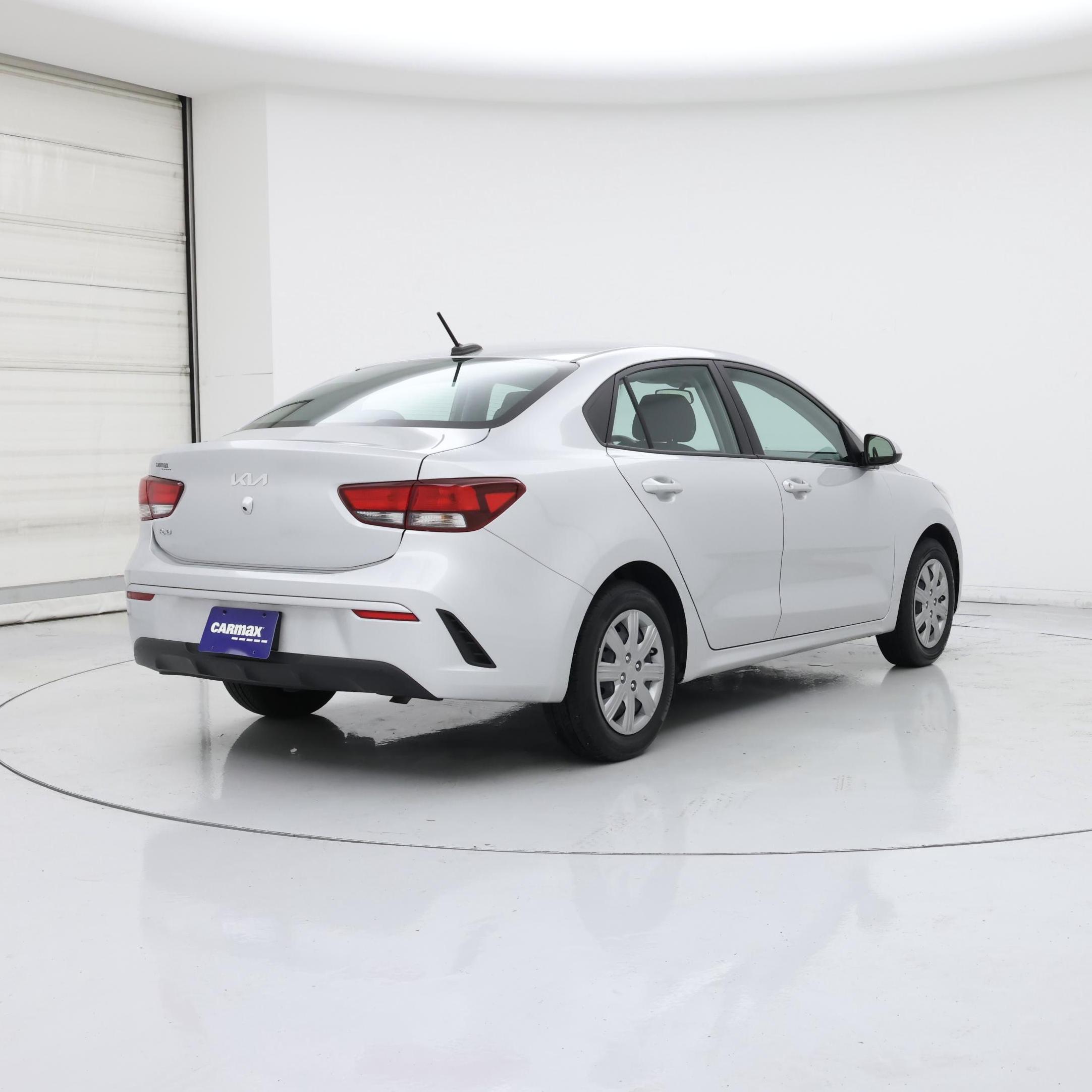 Thumbnail: 2023 Kia Rio - 8