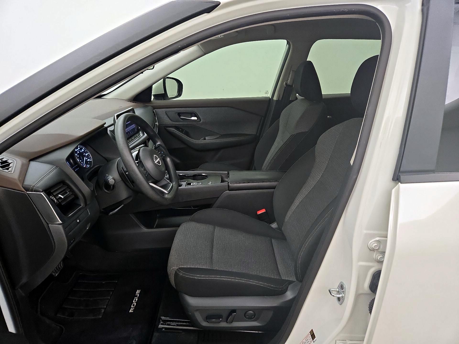 Thumbnail: 2023 Nissan Rogue - 11