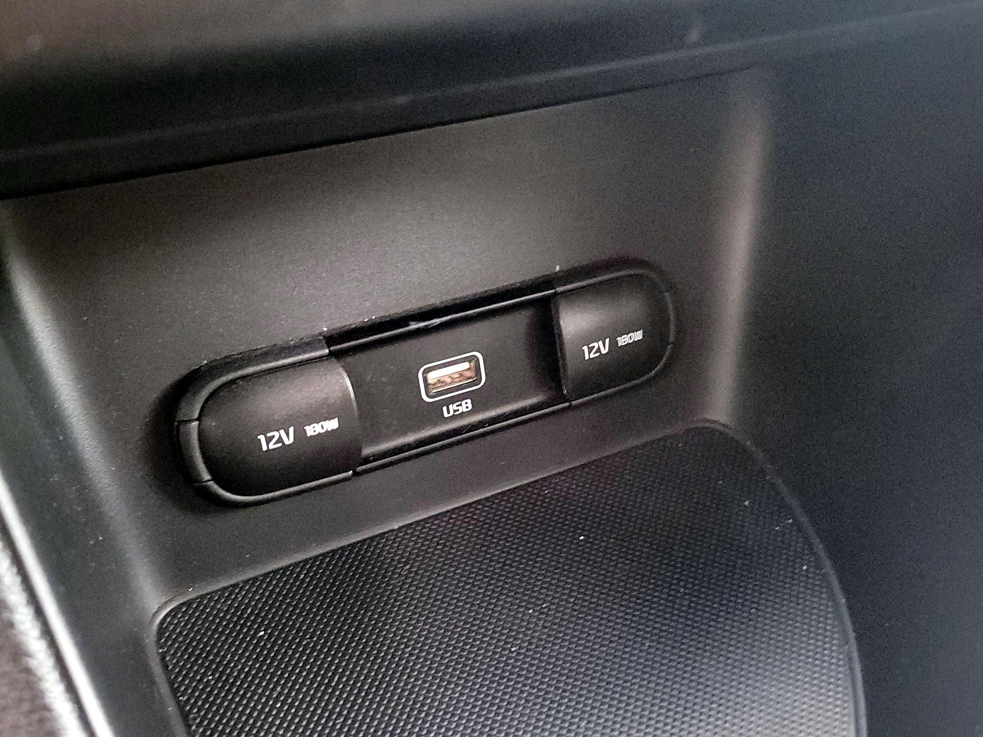 Thumbnail: 2021 Kia Sportage - 16