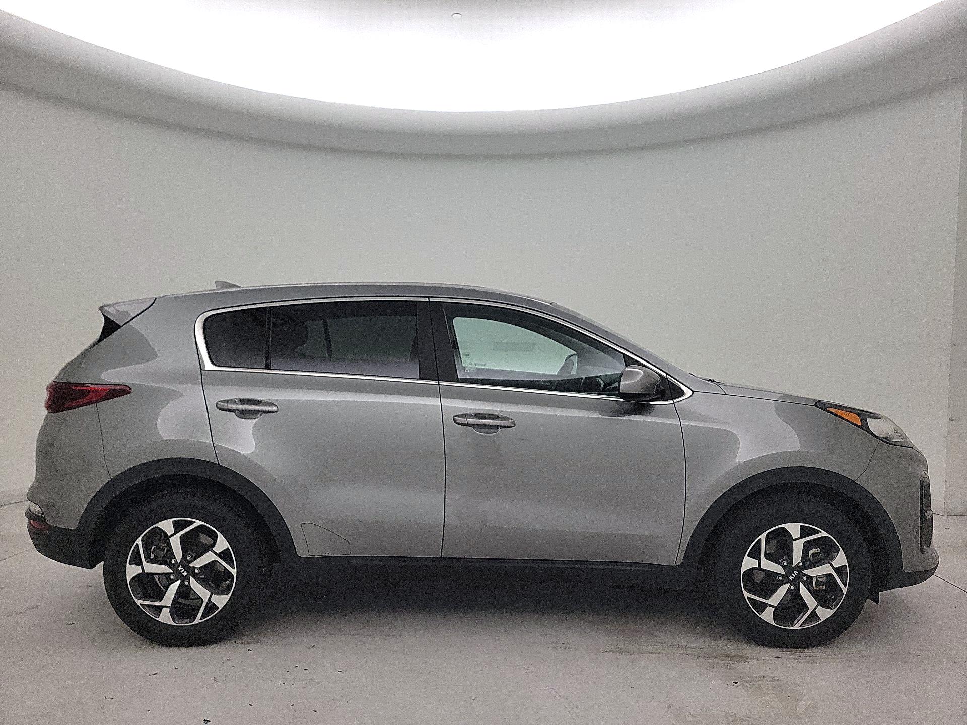 Thumbnail: 2021 Kia Sportage - 4