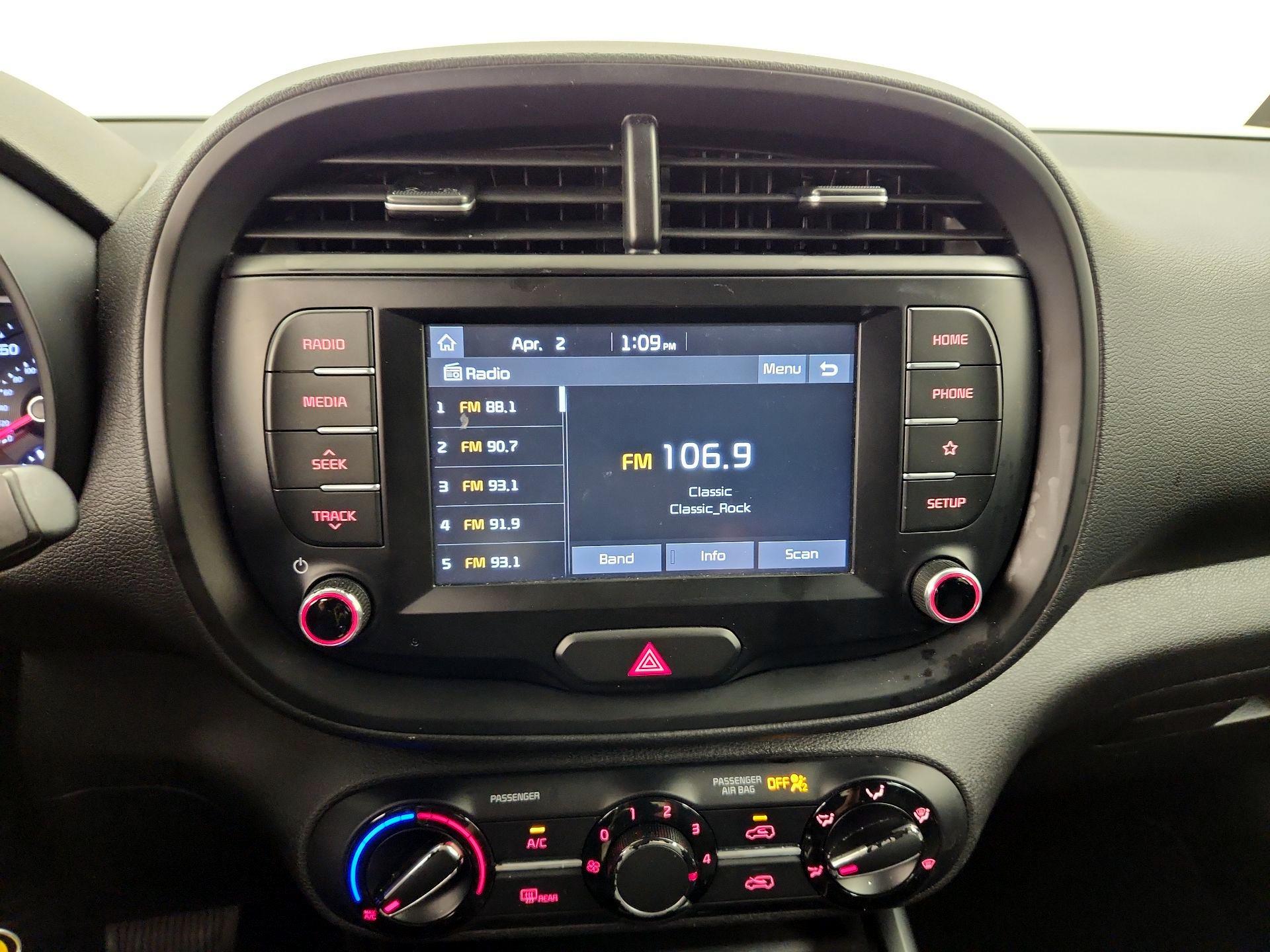 Thumbnail: 2020 Kia Soul - 15