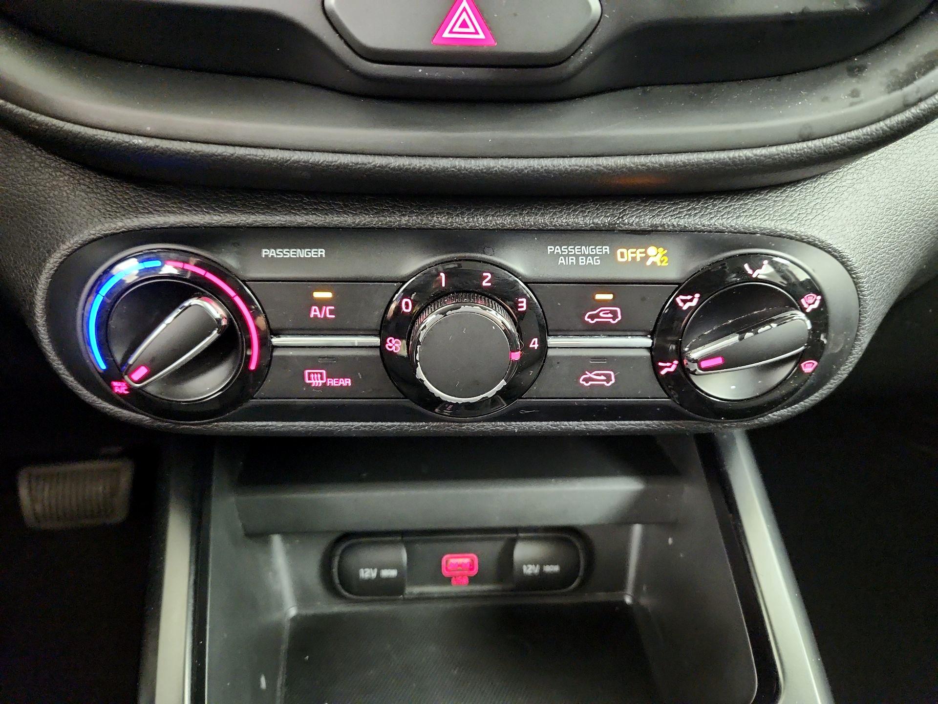 Thumbnail: 2020 Kia Soul - 16