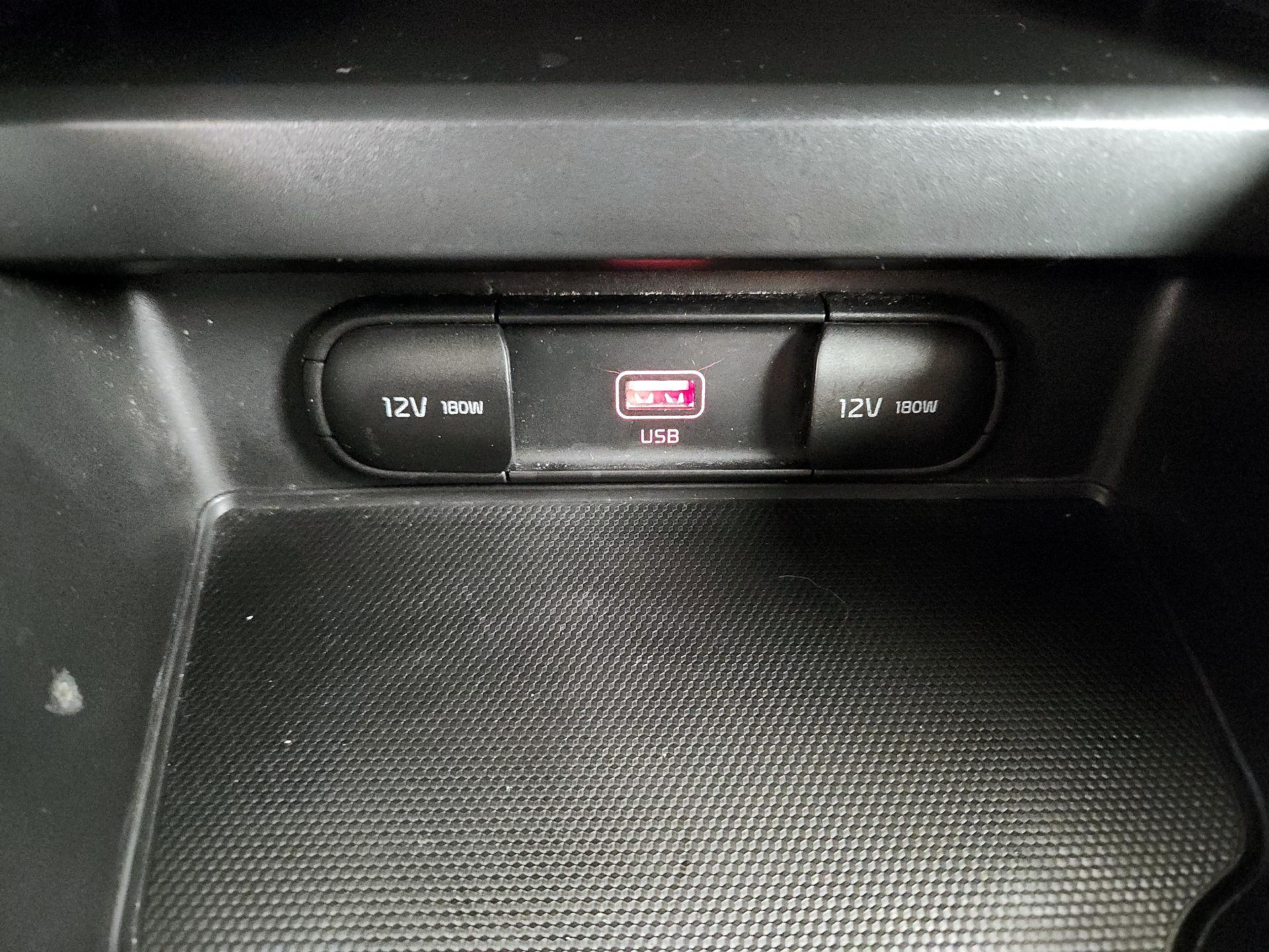 Thumbnail: 2020 Kia Soul - 18