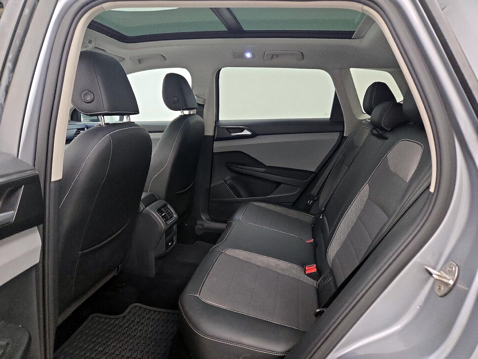 2022 Volkswagen Taos SE - Photo 21