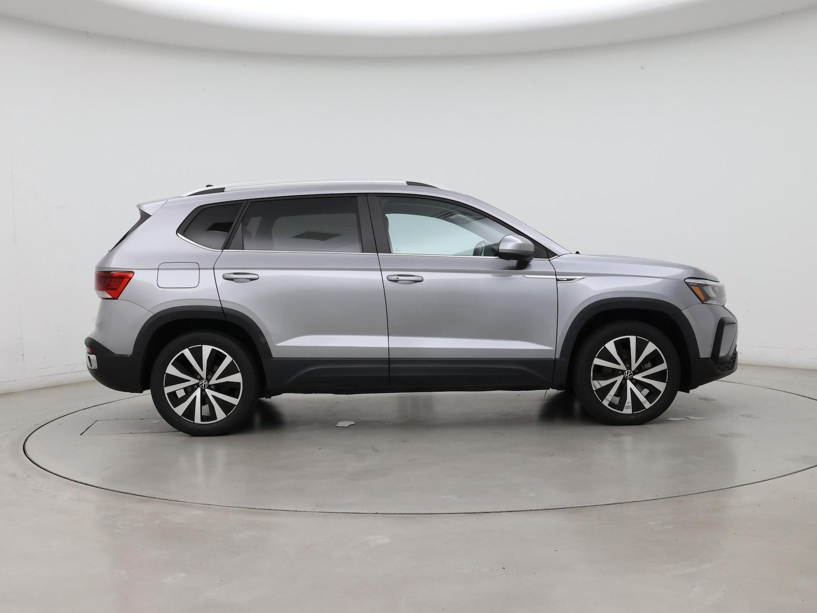 2022 Volkswagen Taos SE - Photo 8