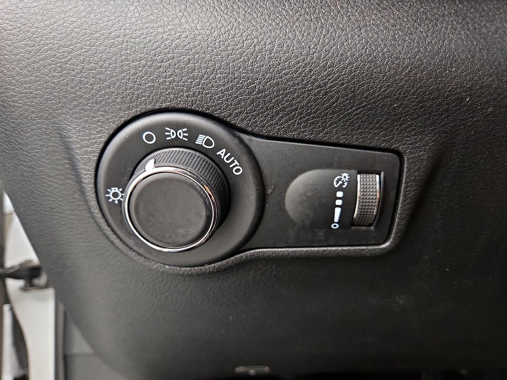 Thumbnail: 2023 Jeep Compass - 13