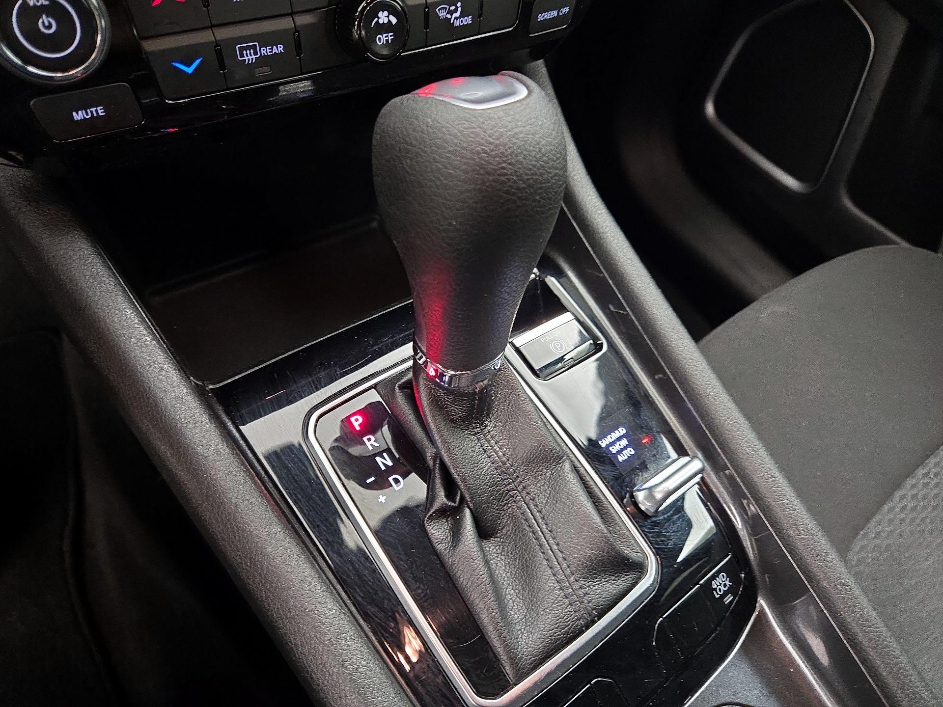 Thumbnail: 2023 Jeep Compass - 17