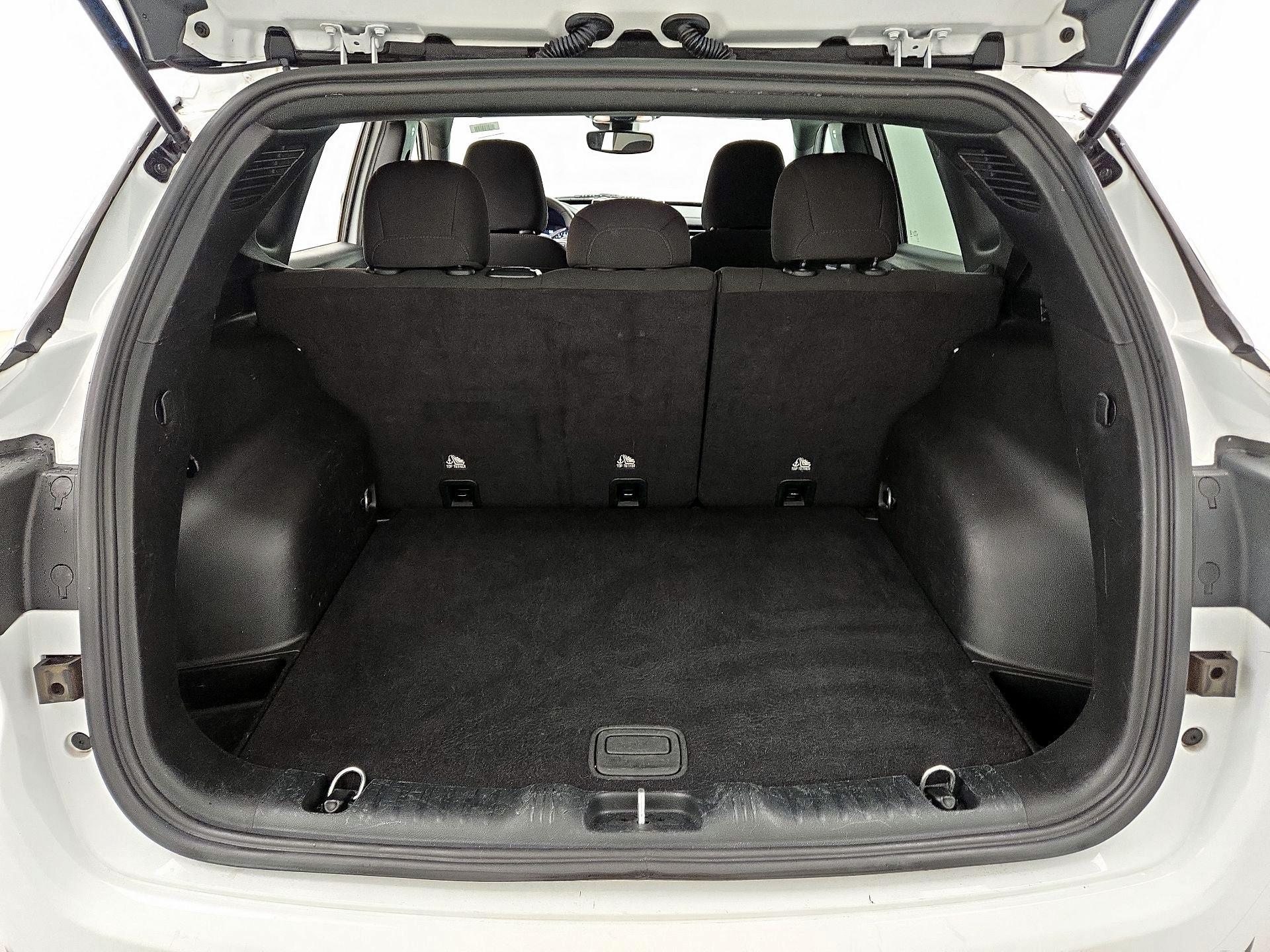 Thumbnail: 2023 Jeep Compass - 20