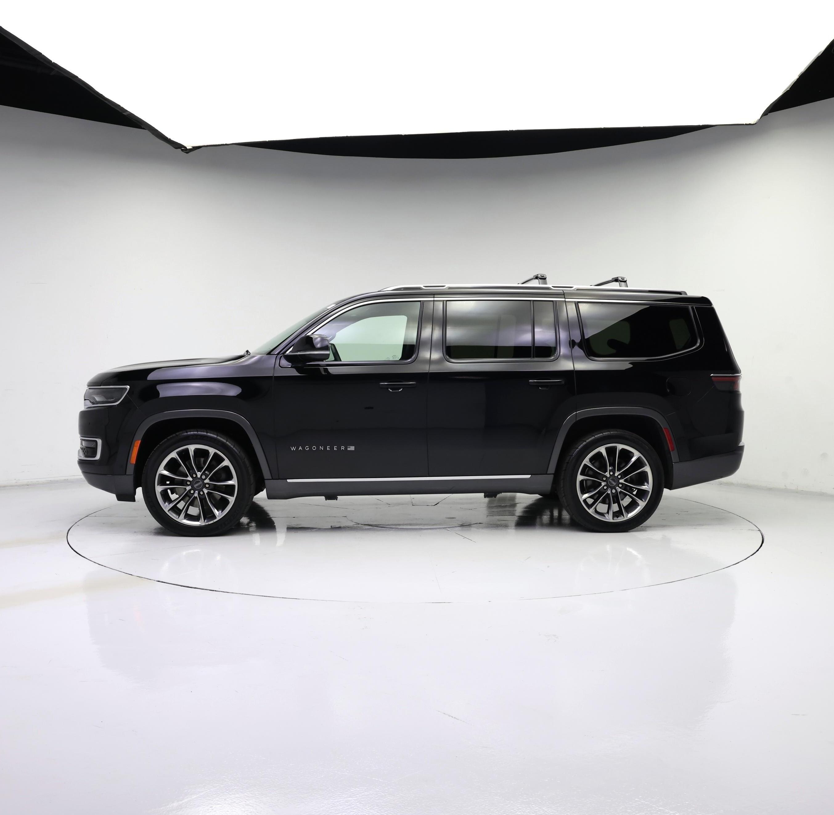 Thumbnail: 2022 Jeep Wagoneer - 3