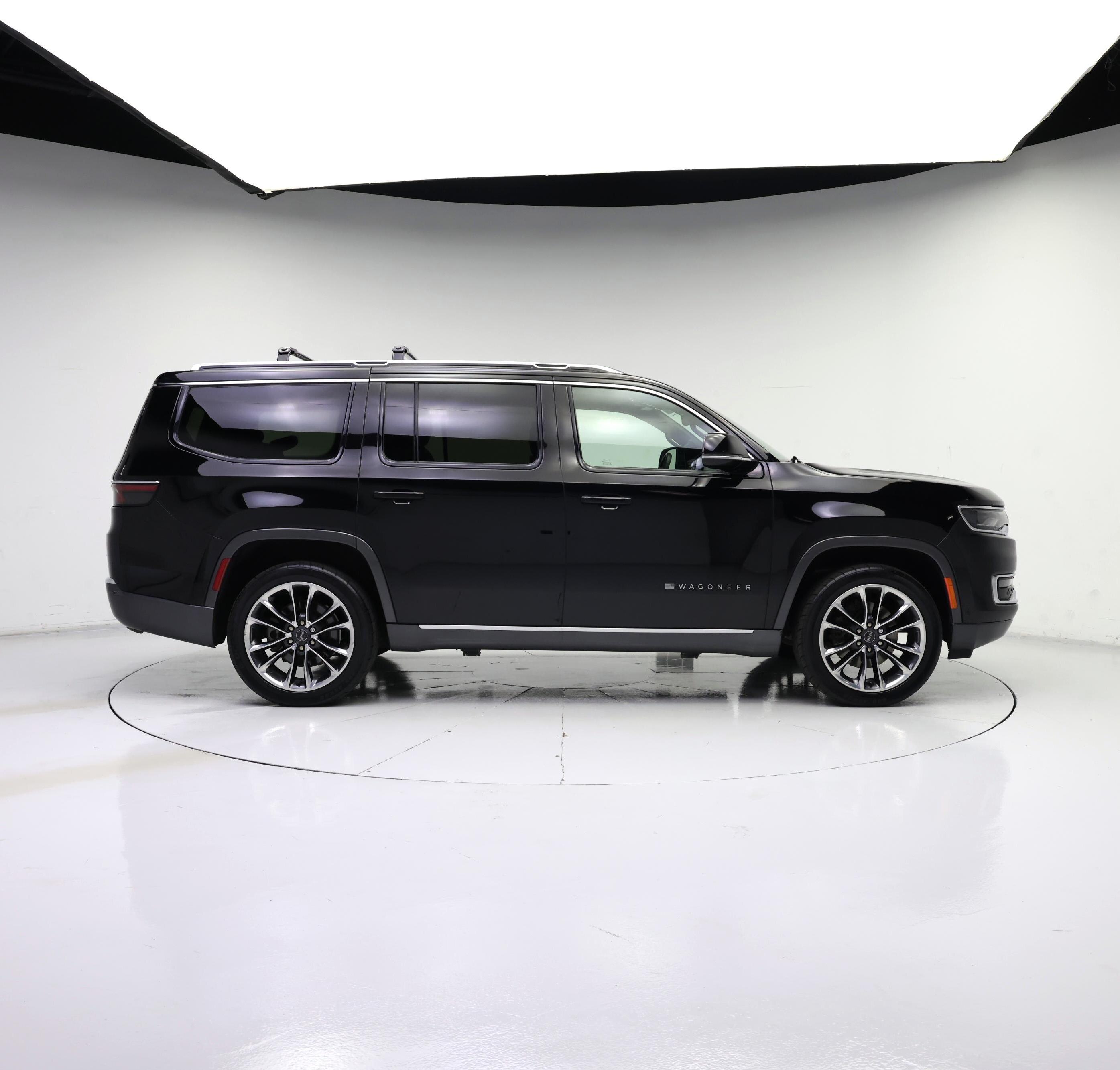 Thumbnail: 2022 Jeep Wagoneer - 7