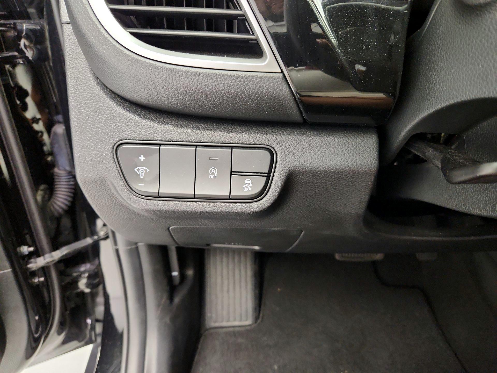 Thumbnail: 2025 Kia Seltos - 13