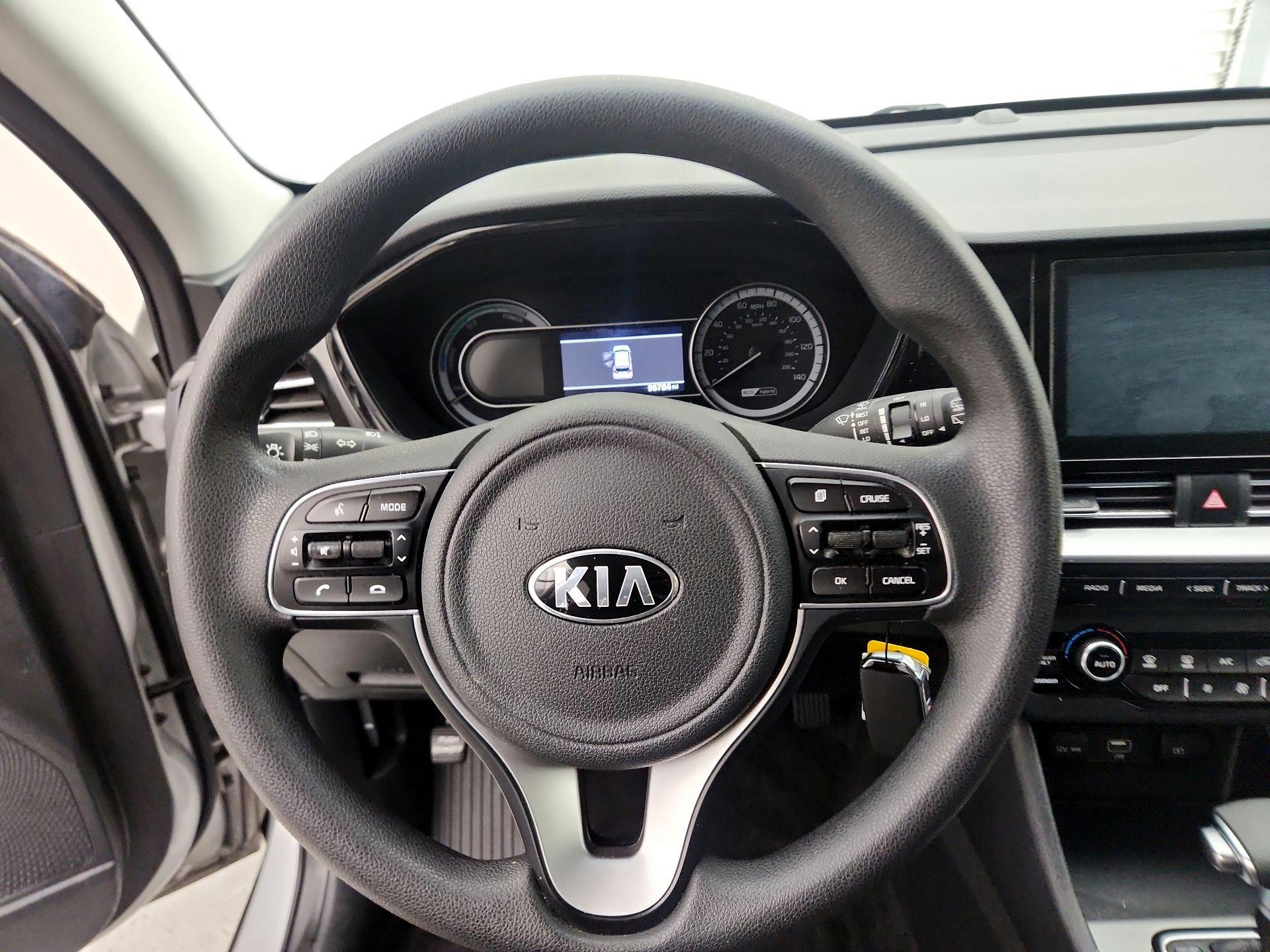 Thumbnail: 2020 Kia Niro - 10
