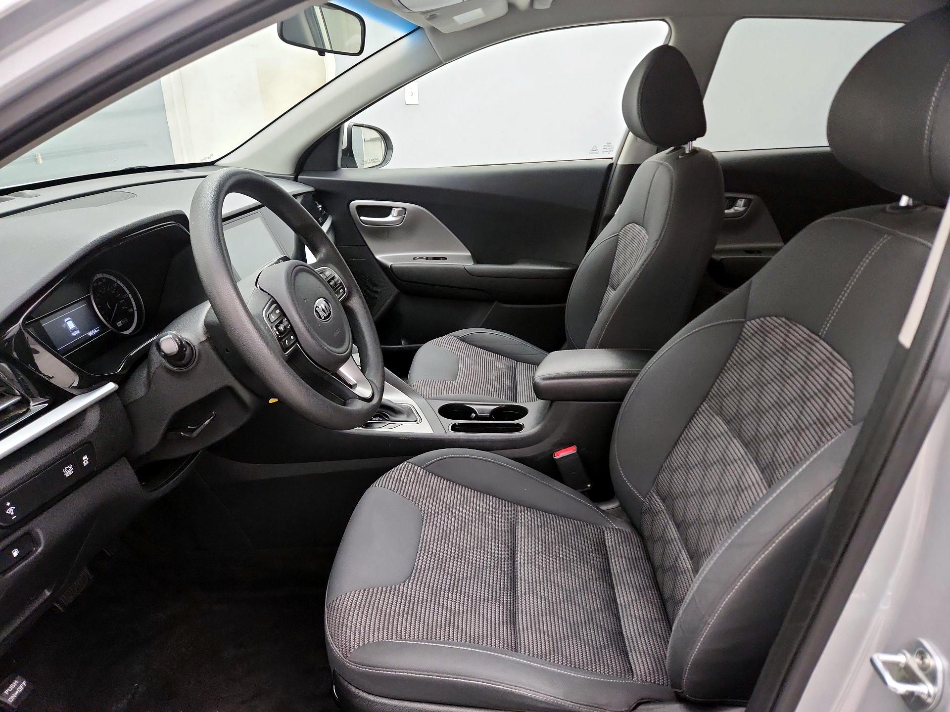 Thumbnail: 2020 Kia Niro - 11