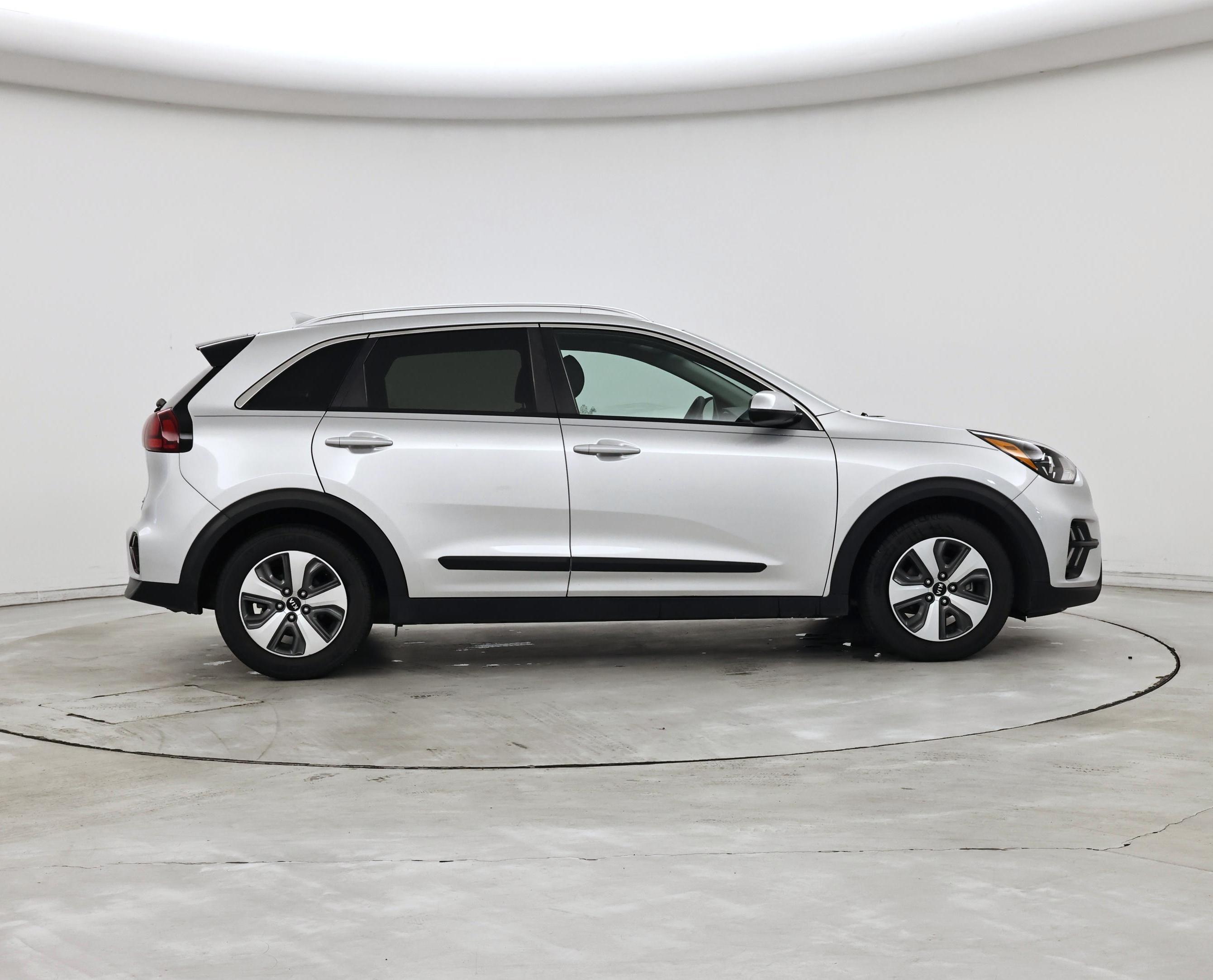 Thumbnail: 2020 Kia Niro - 7