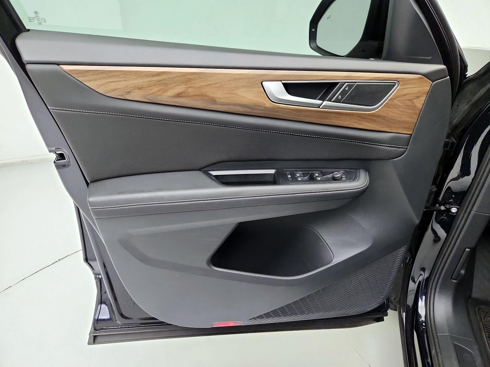 Thumbnail: 2025 Volkswagen Atlas - 12