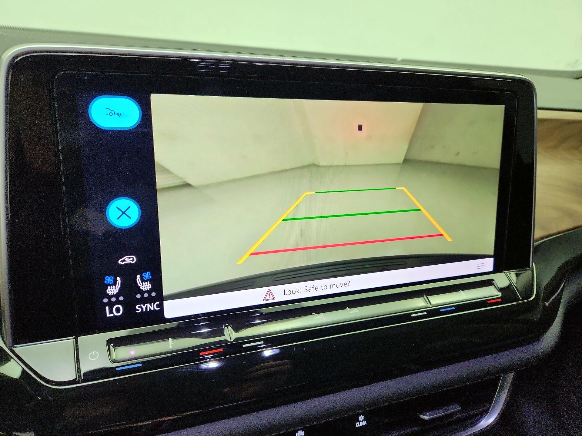 Thumbnail: 2025 Volkswagen Atlas - 14