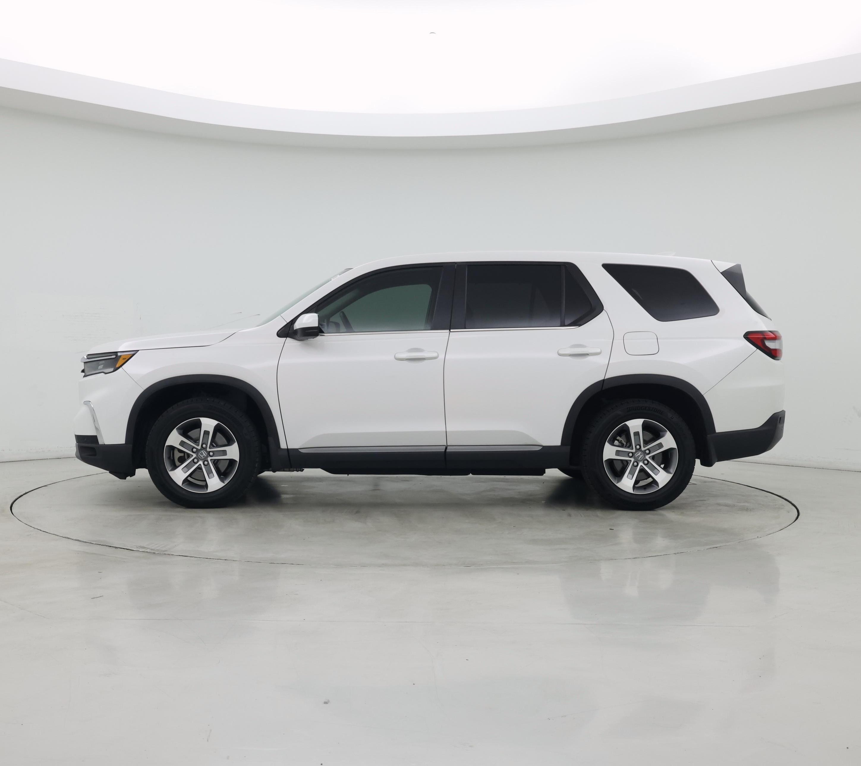 Thumbnail: 2023 Honda Pilot - 3