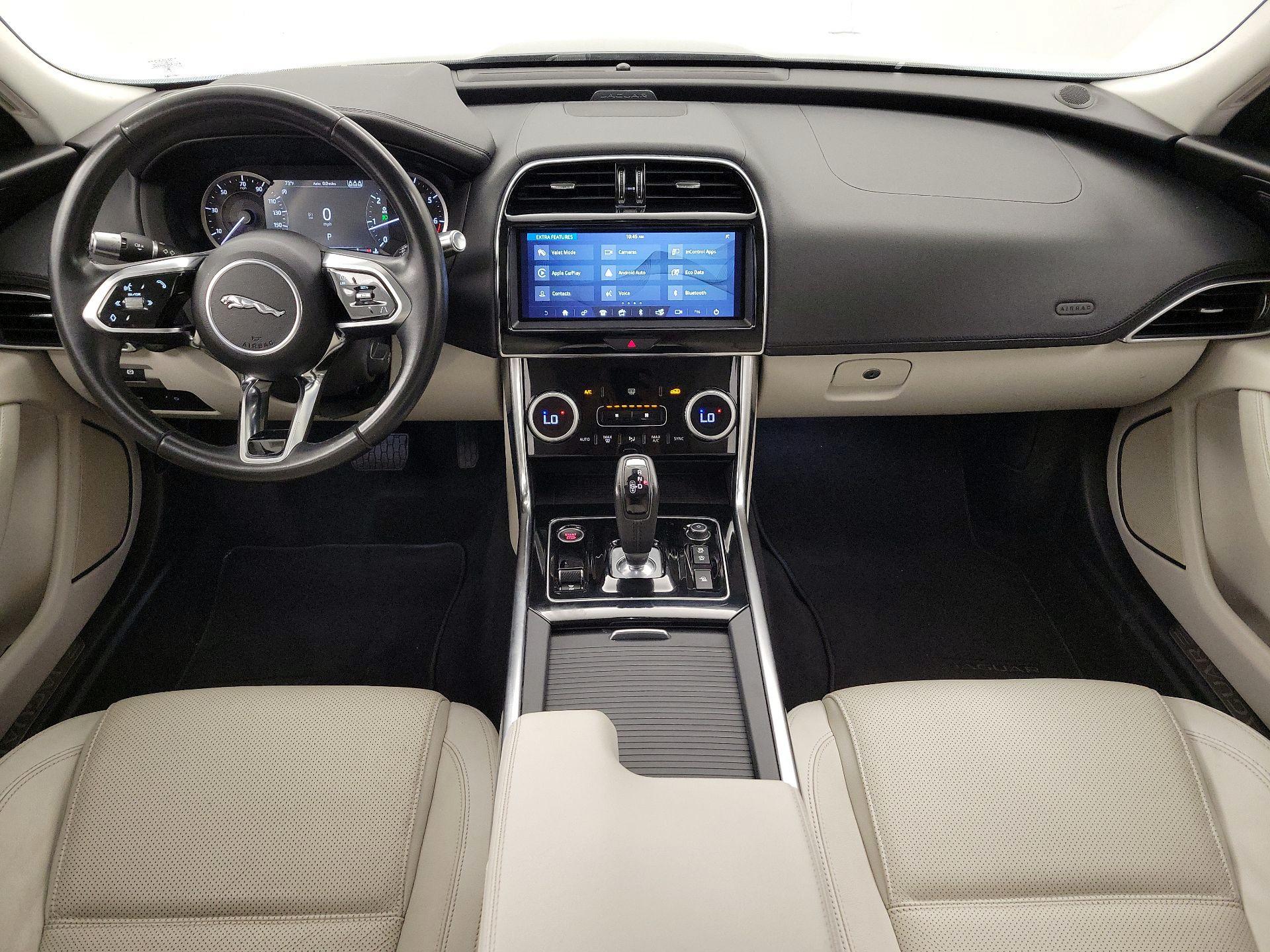 Thumbnail: 2020 Jaguar XE - 9
