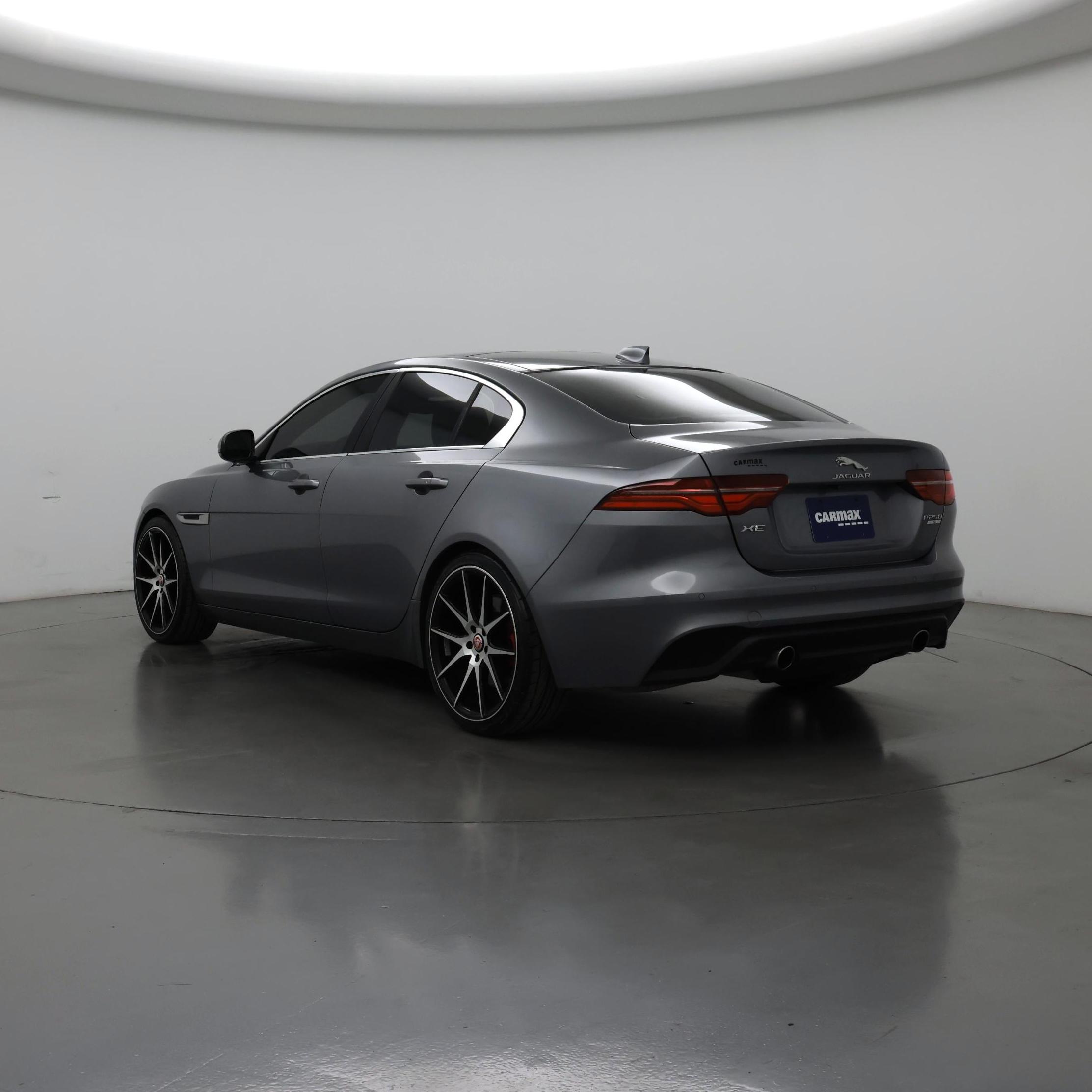Thumbnail: 2020 Jaguar XE - 2