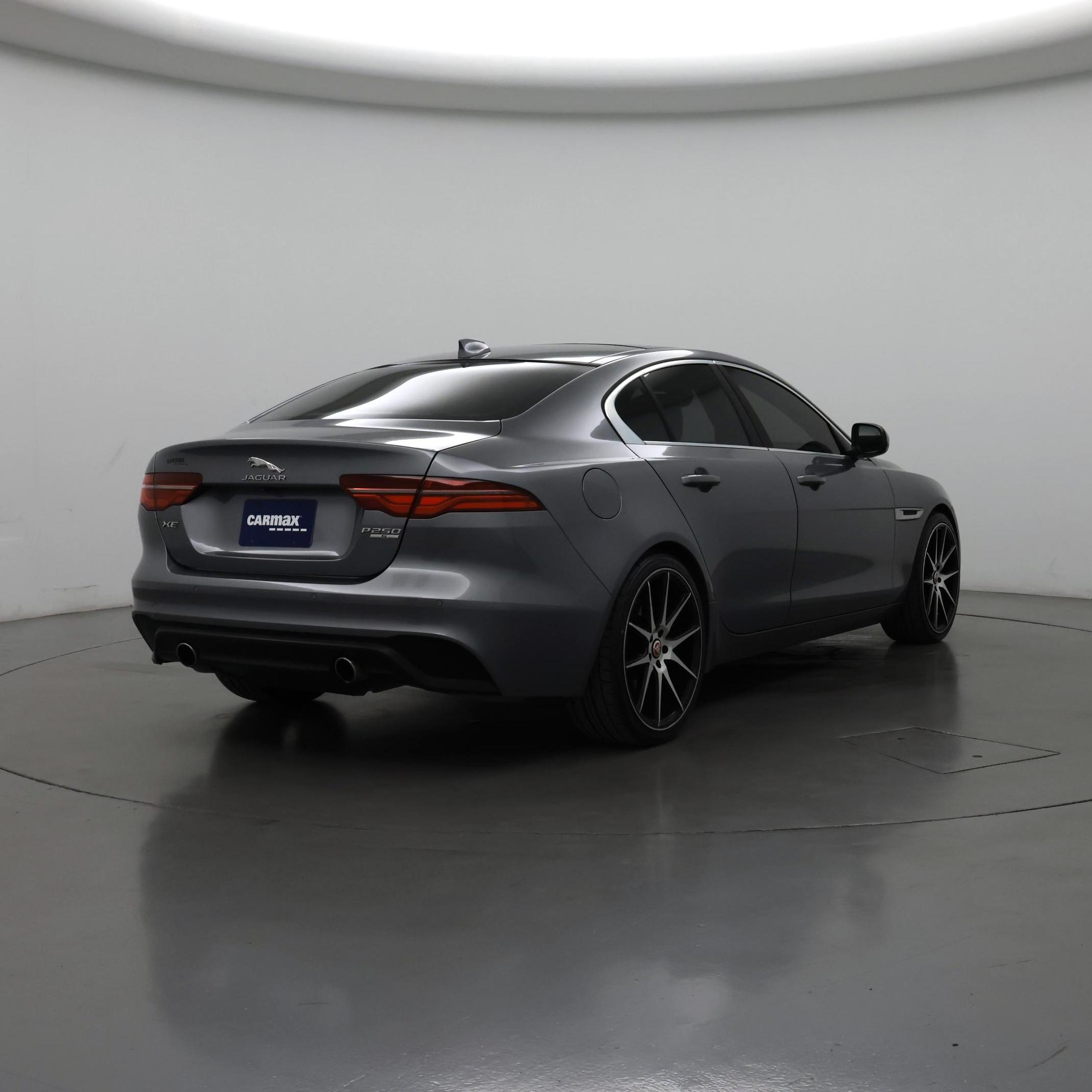 Thumbnail: 2020 Jaguar XE - 8
