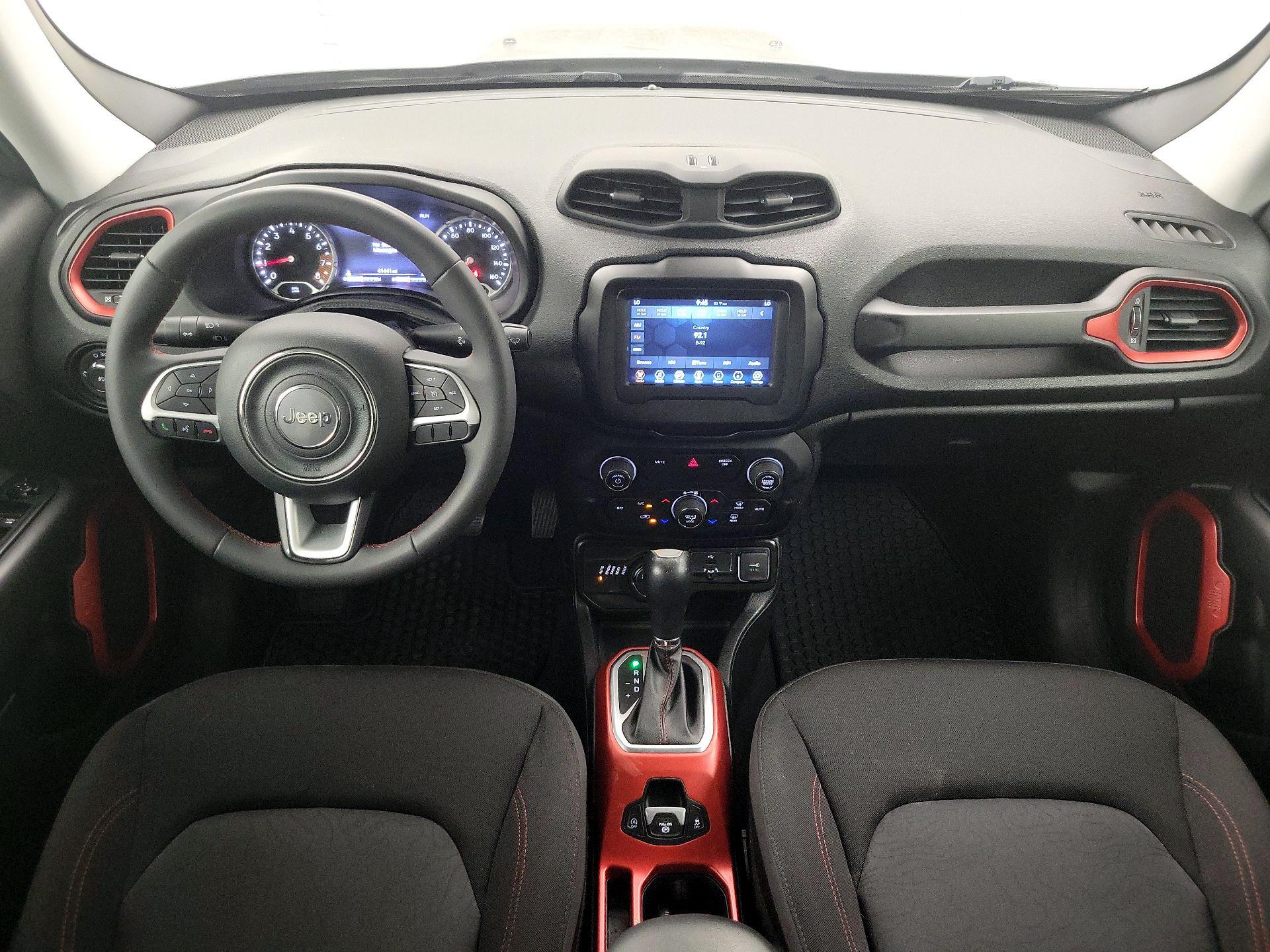 Thumbnail: 2020 Jeep Renegade - 9