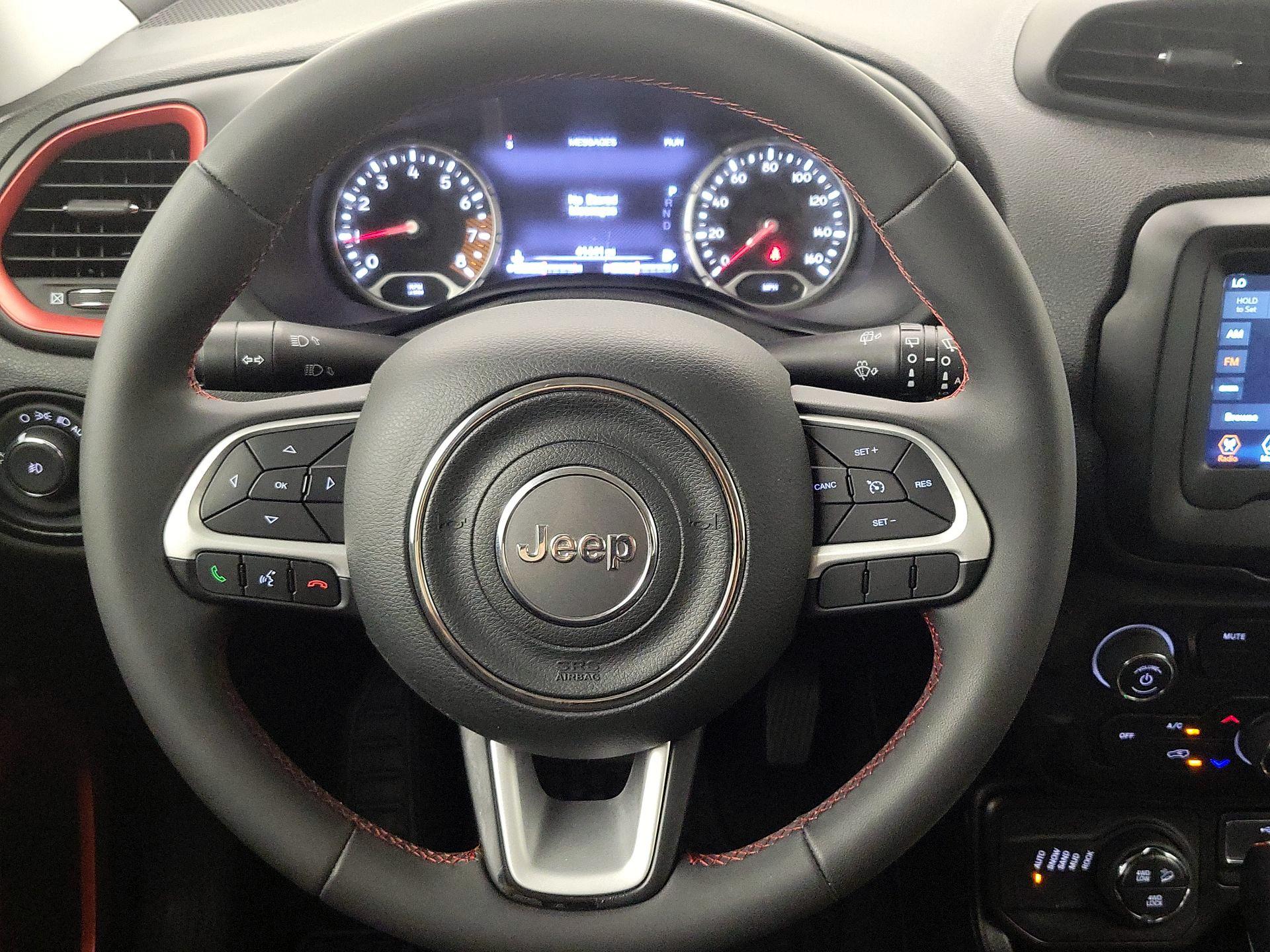 Thumbnail: 2020 Jeep Renegade - 10