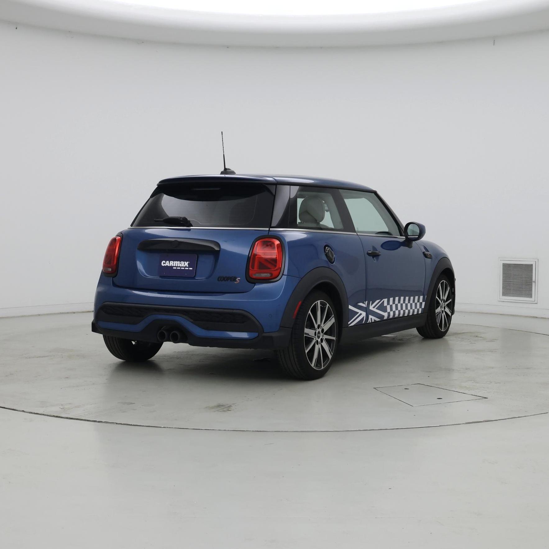 Thumbnail: 2023 MINI Cooper Hardtop - 8