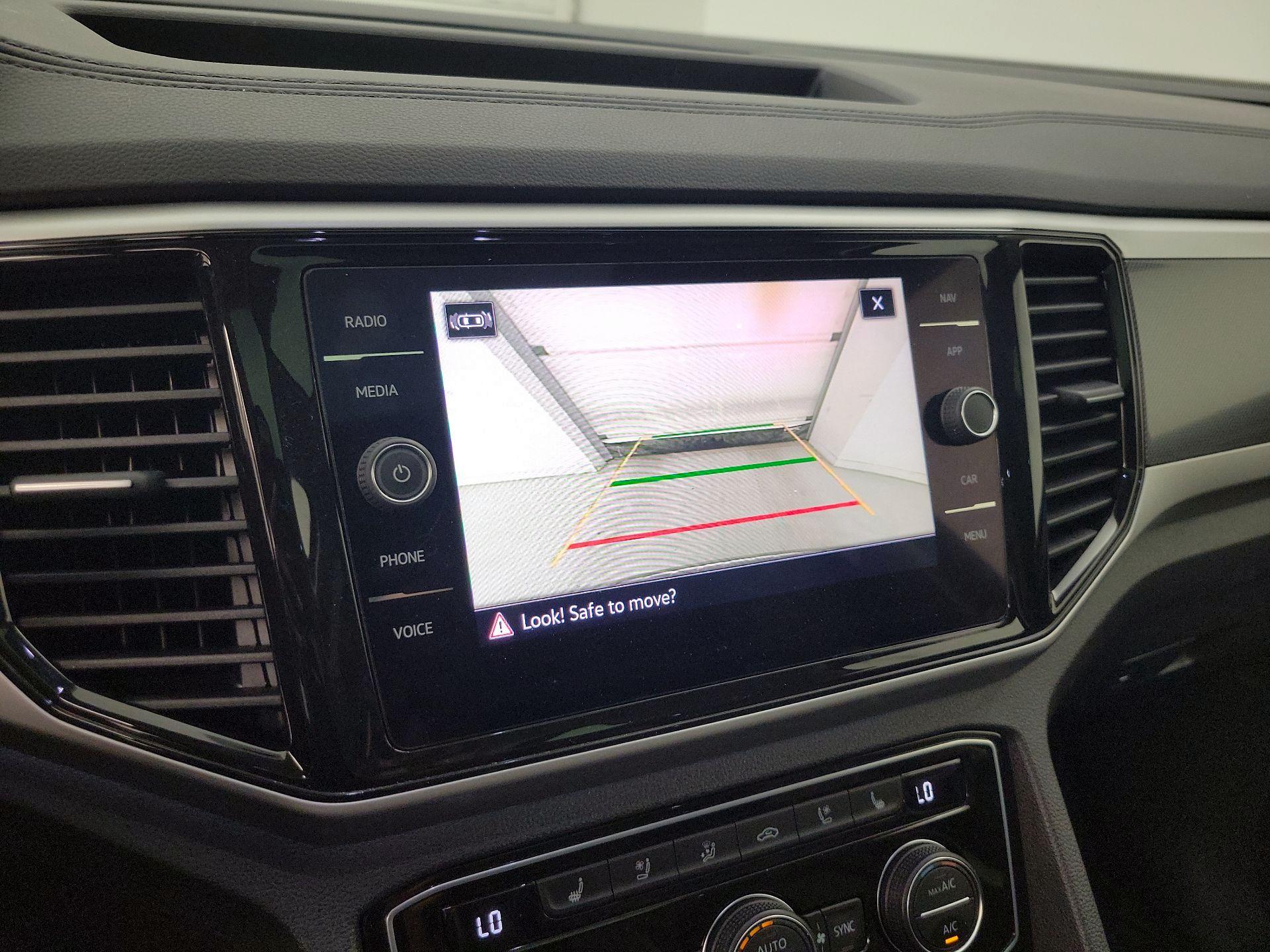 Thumbnail: 2022 Volkswagen Atlas - 15