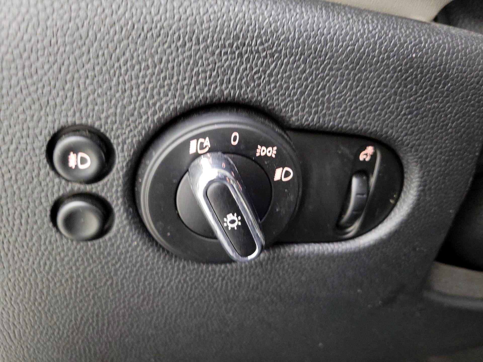 Thumbnail: 2021 MINI Cooper Hardtop - 13