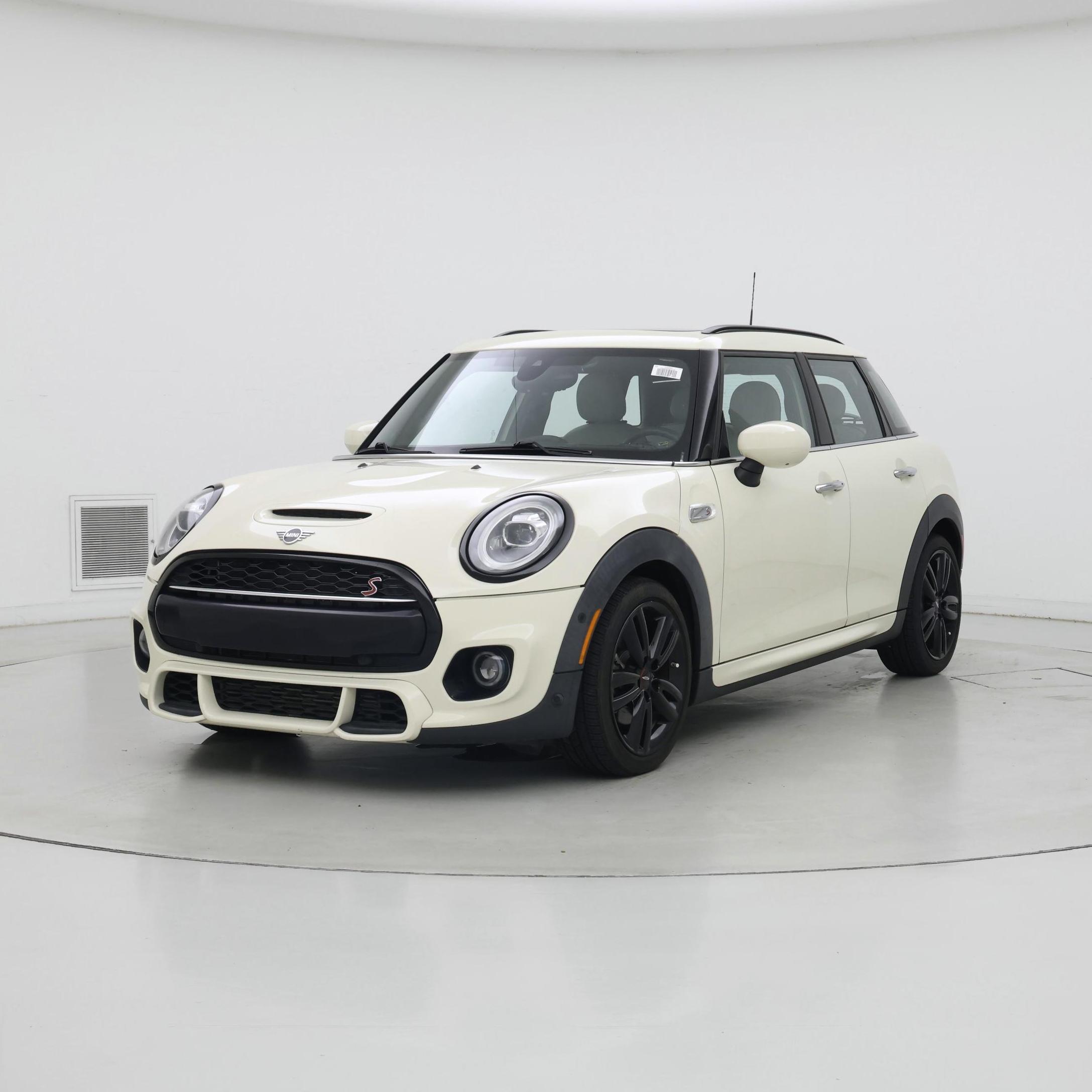 Thumbnail: 2021 MINI Cooper Hardtop - 4