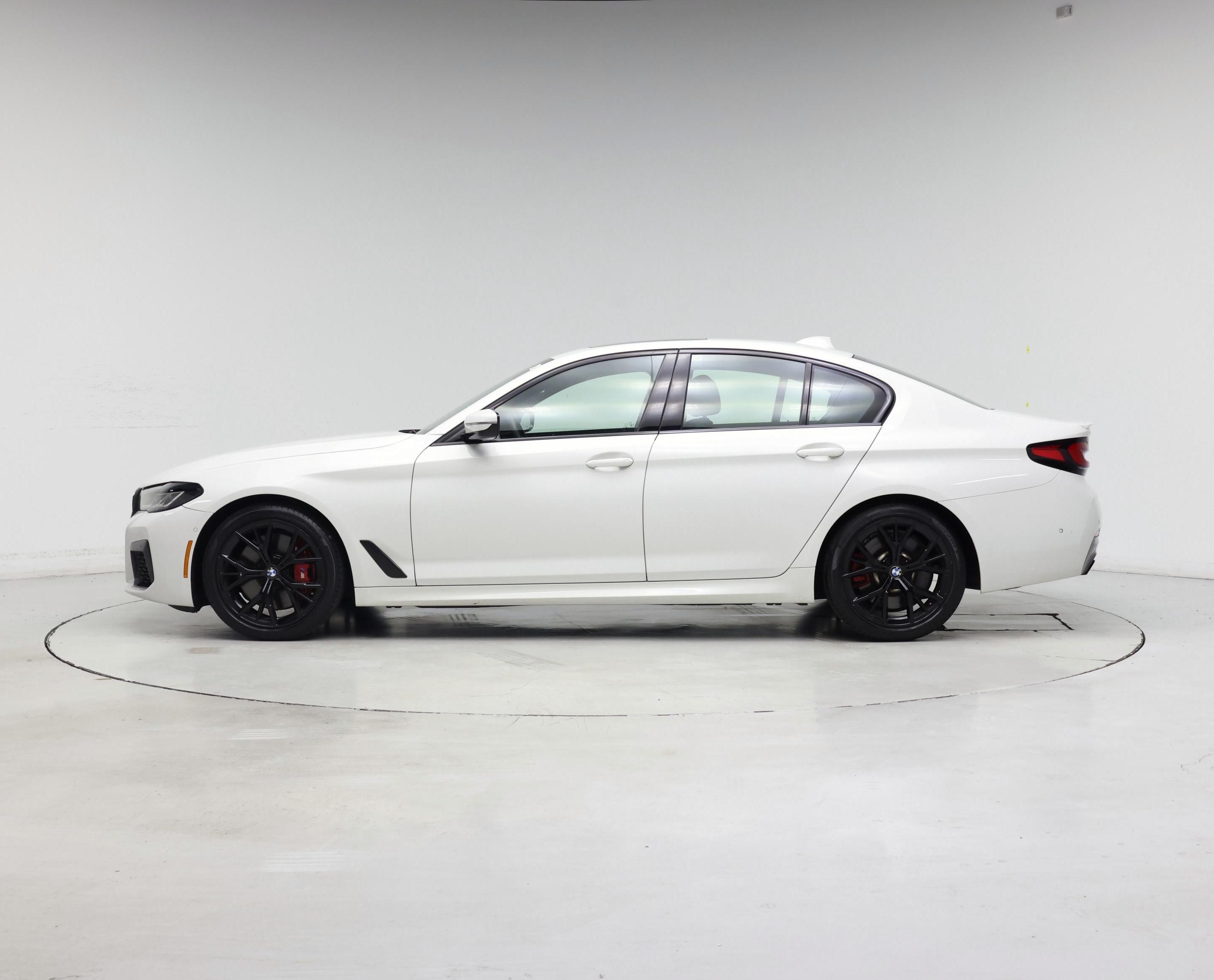 Thumbnail: 2022 BMW 5 Series - 3