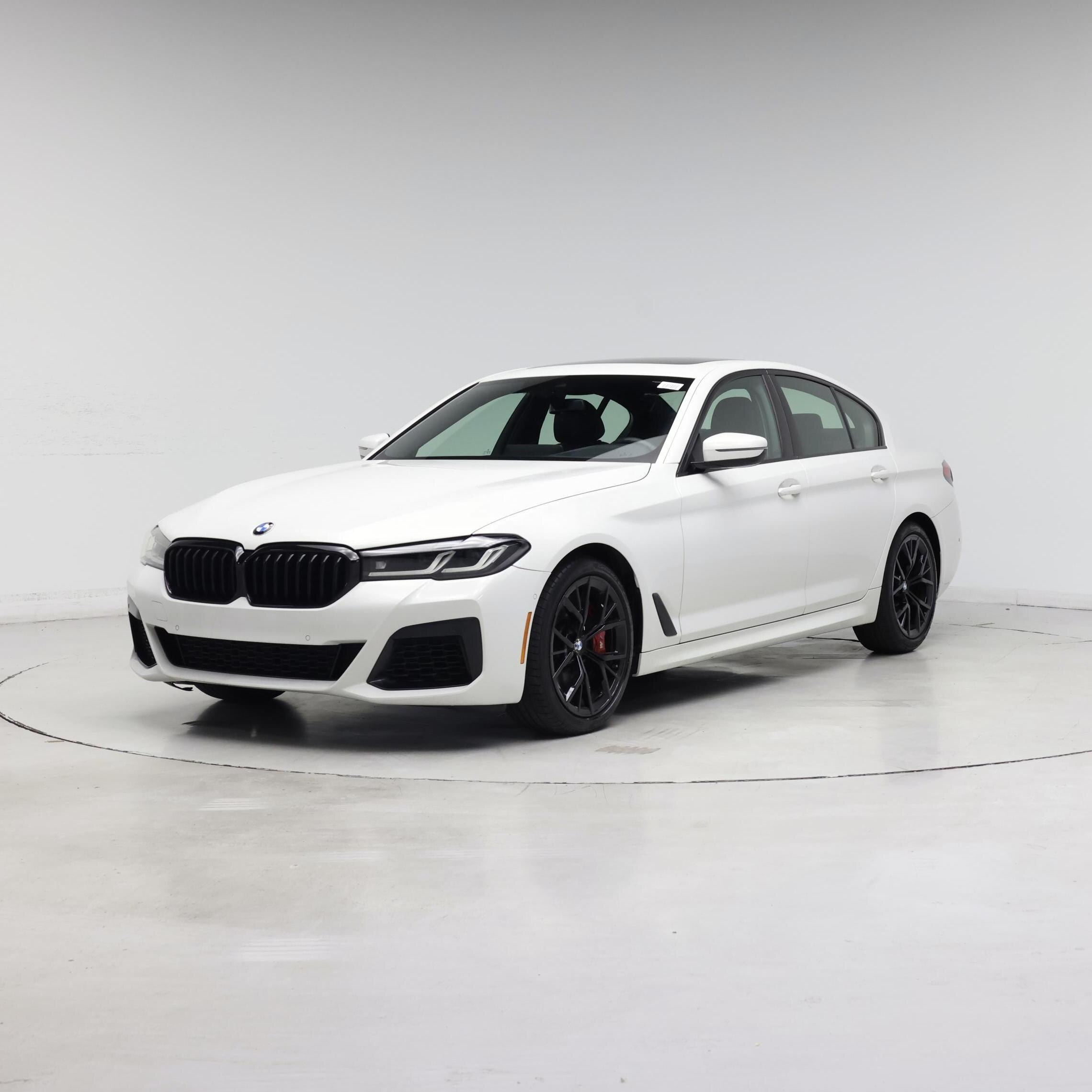 Thumbnail: 2022 BMW 5 Series - 4