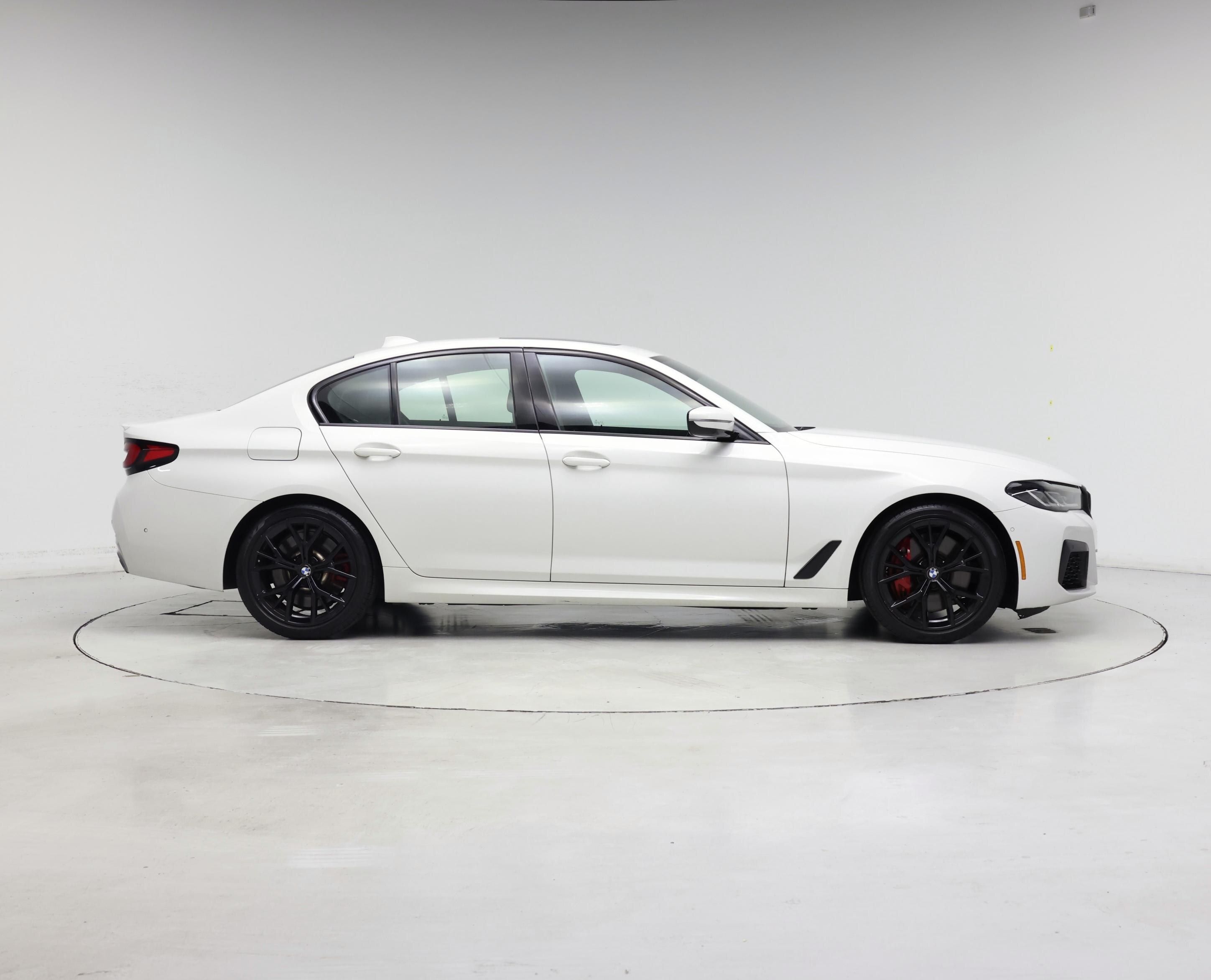 Thumbnail: 2022 BMW 5 Series - 7